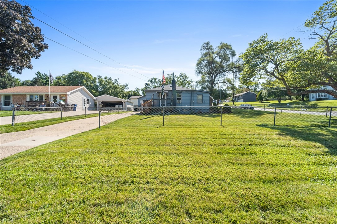 3925 SE 8th Street