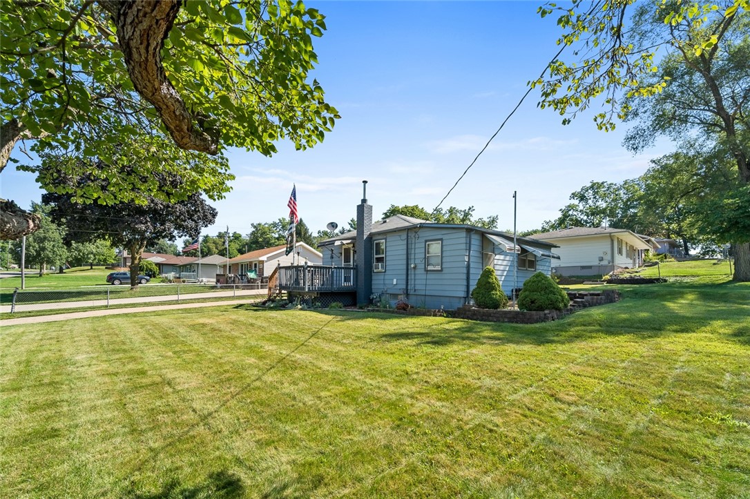 3925 SE 8th Street