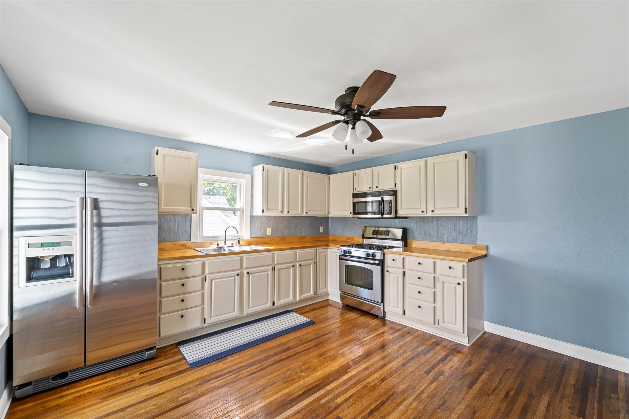 219 N Sherman Street