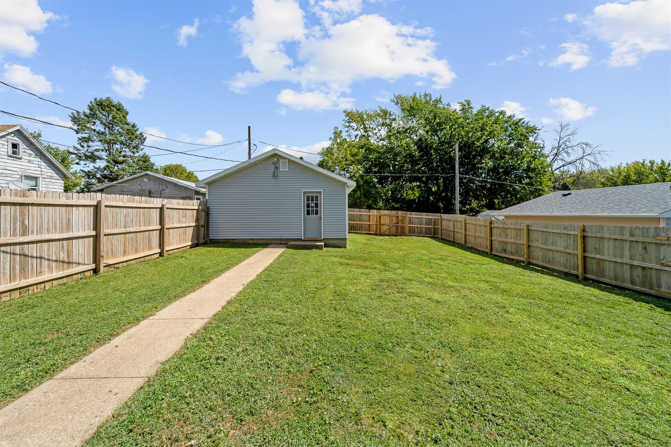 219 N Sherman Street