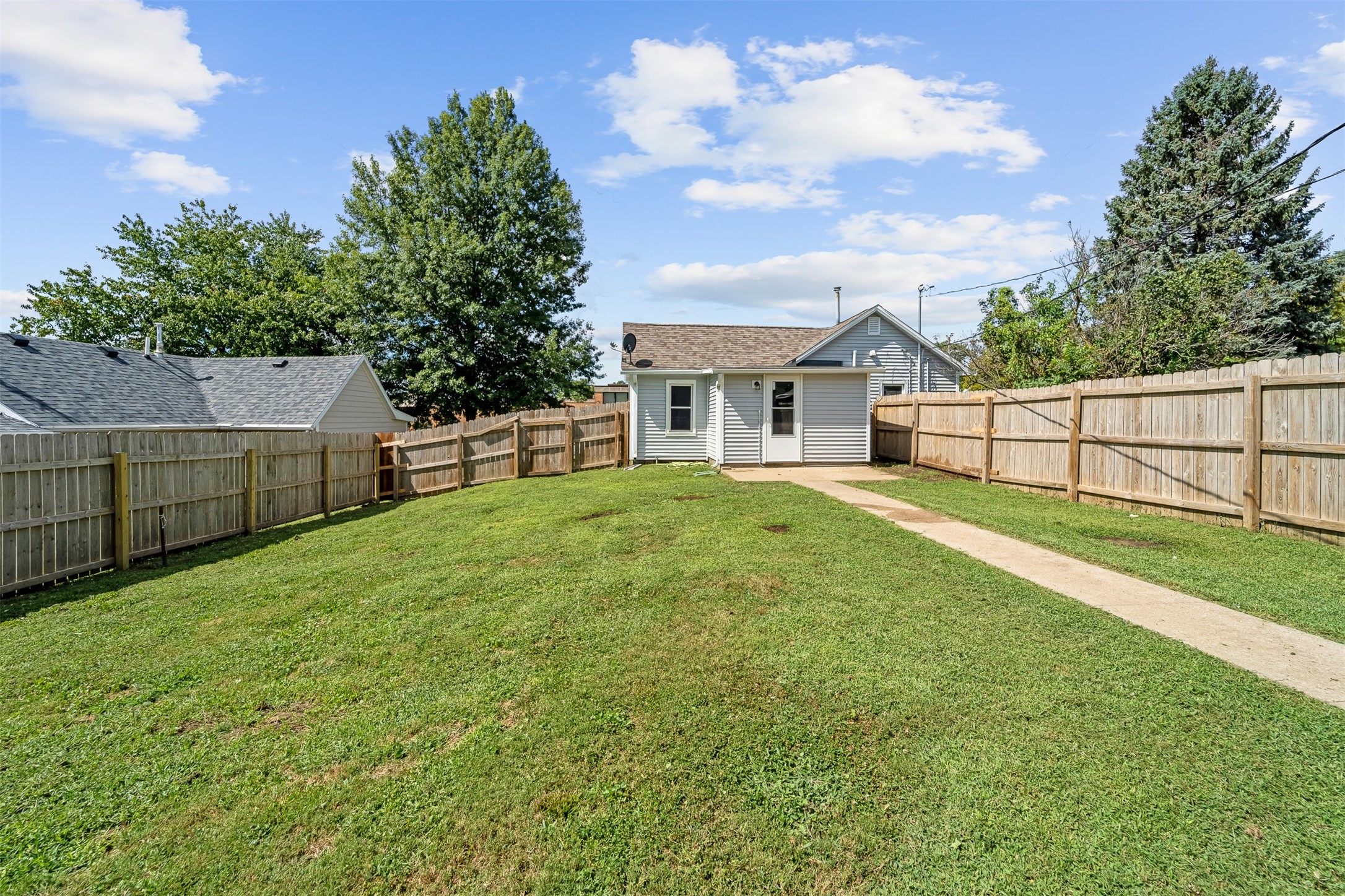 219 N Sherman Street