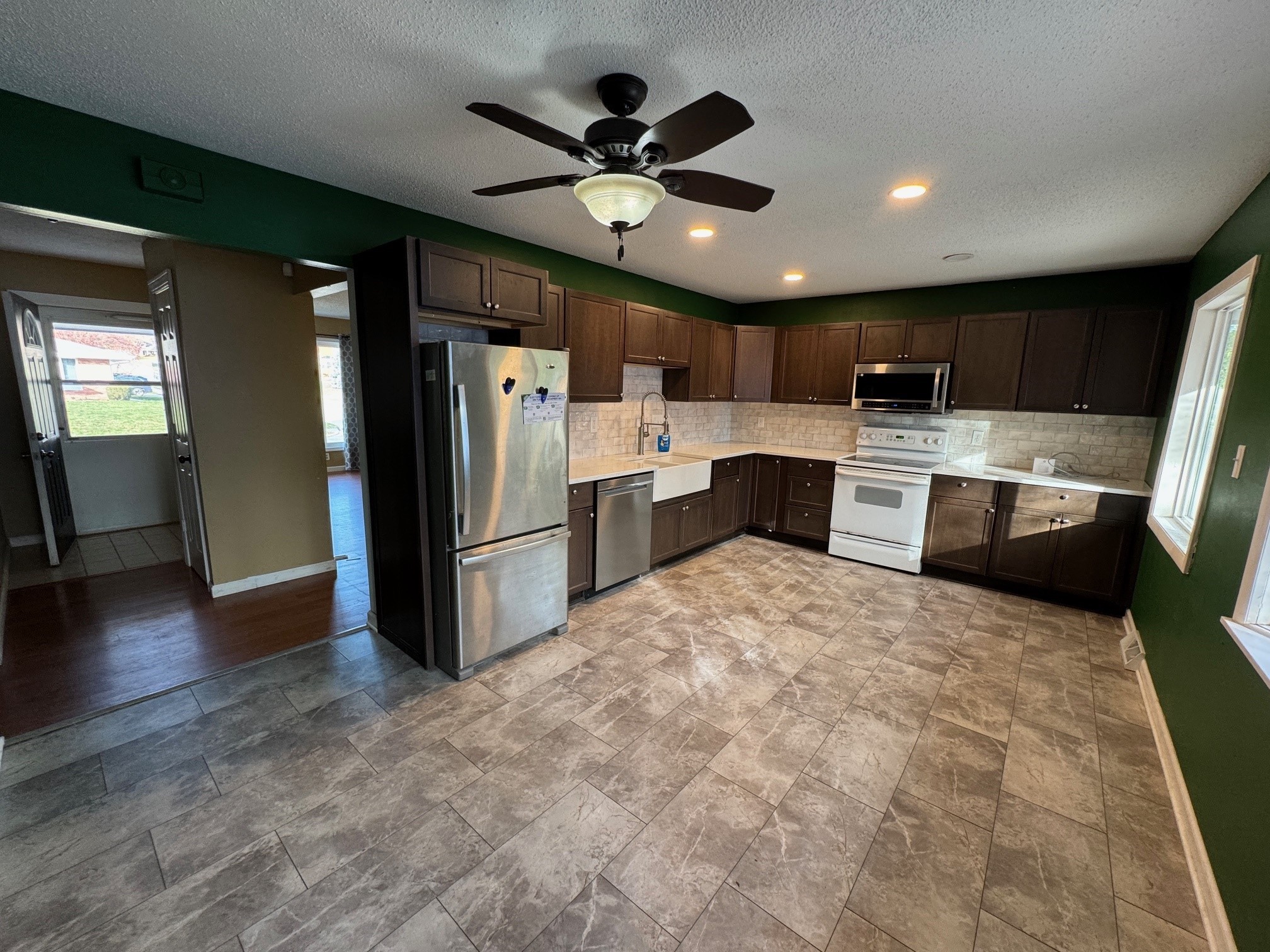 2600 Fairlawn Drive