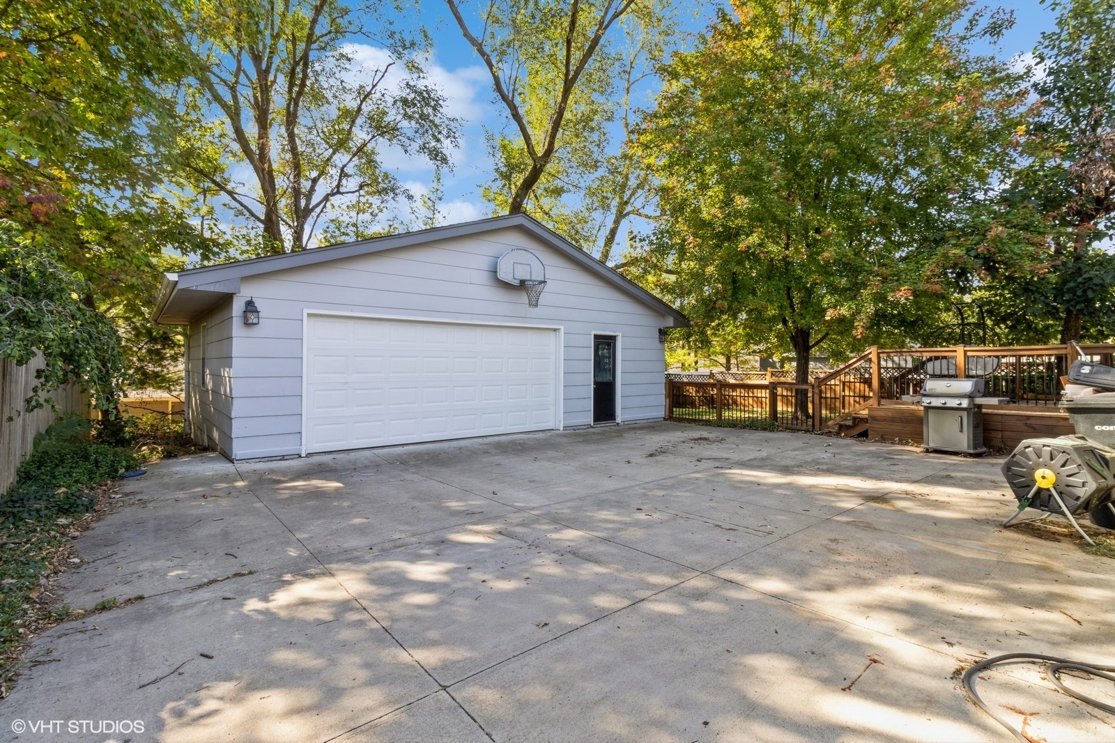 2600 Fairlawn Drive