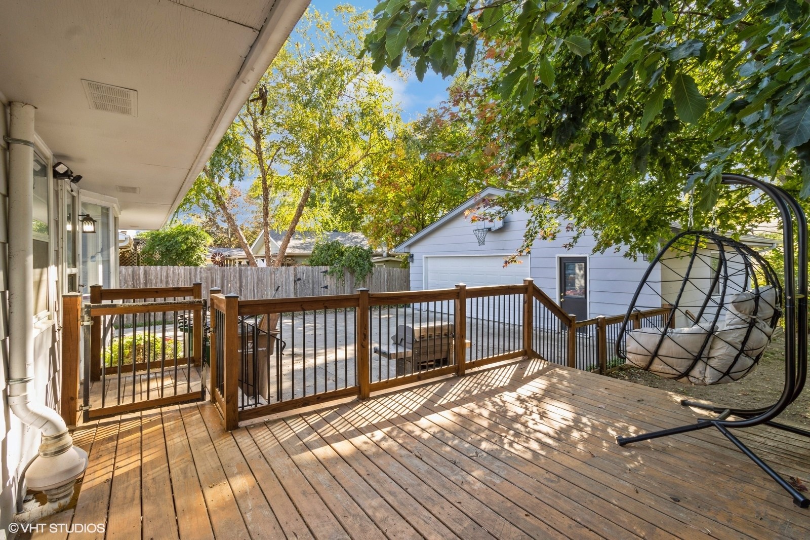 2600 Fairlawn Drive