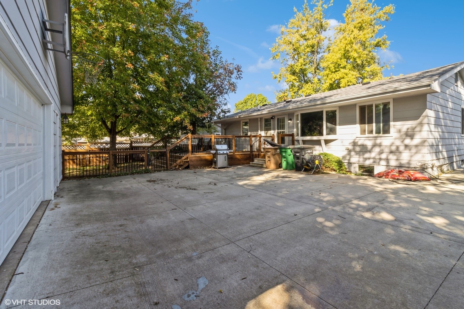 2600 Fairlawn Drive