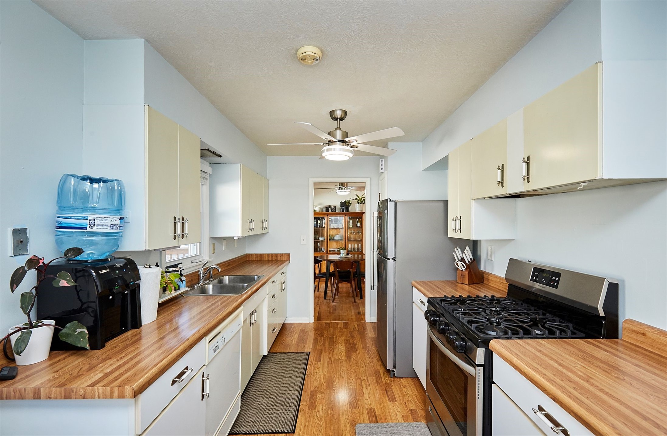 2221 Locust Street