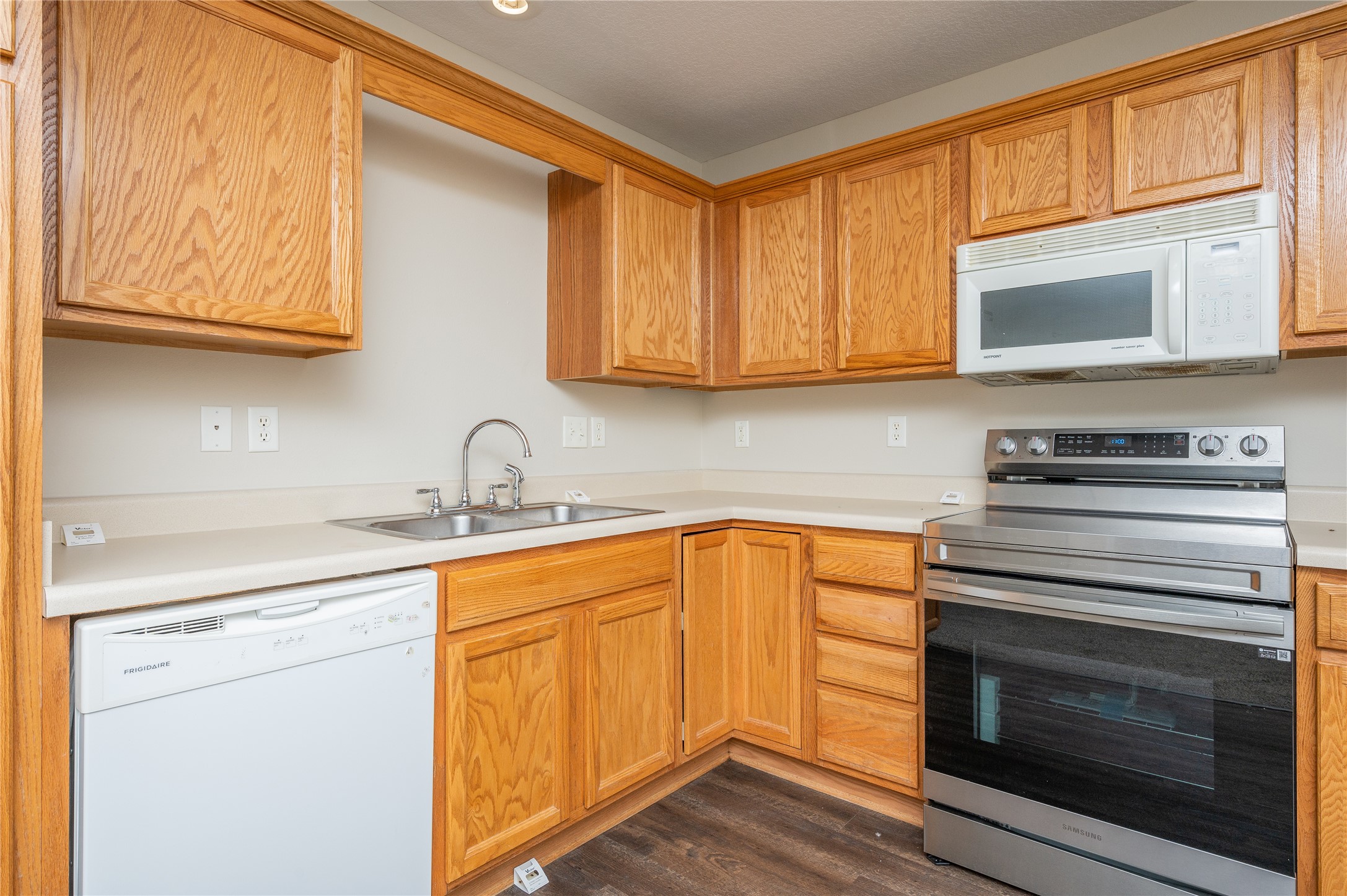 8302 Westown Parkway 9102