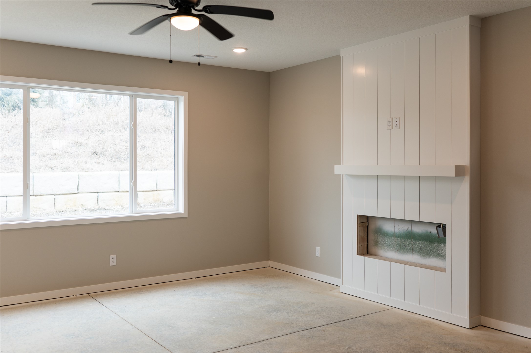 623 W Wright Road