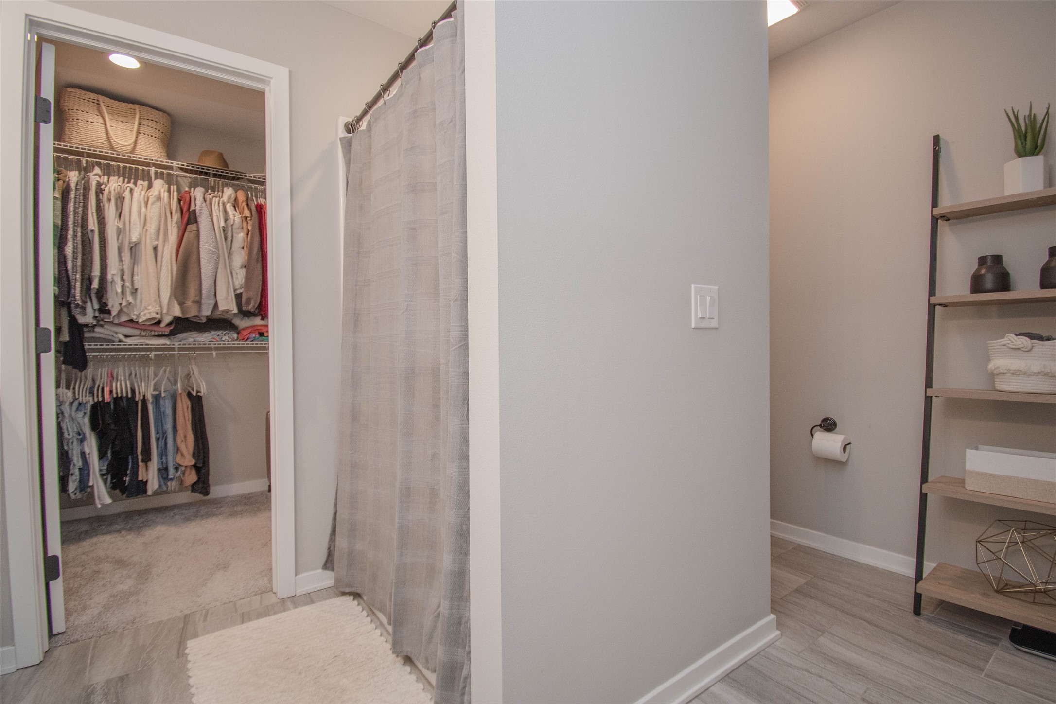 2430 SE Maxwell Drive