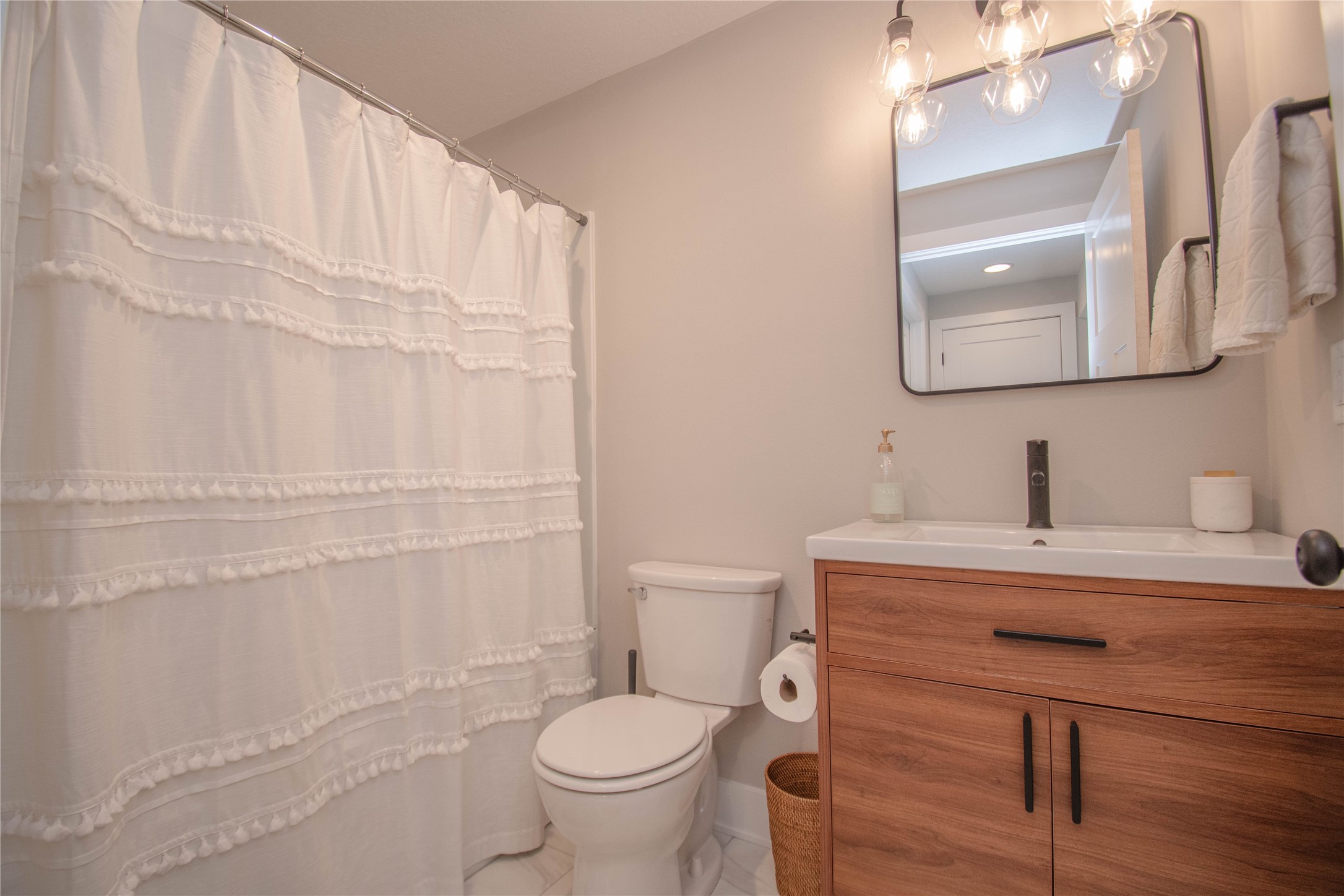 2430 SE Maxwell Drive