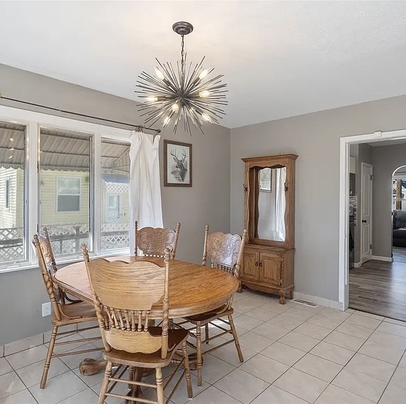 2814 Hickman Road