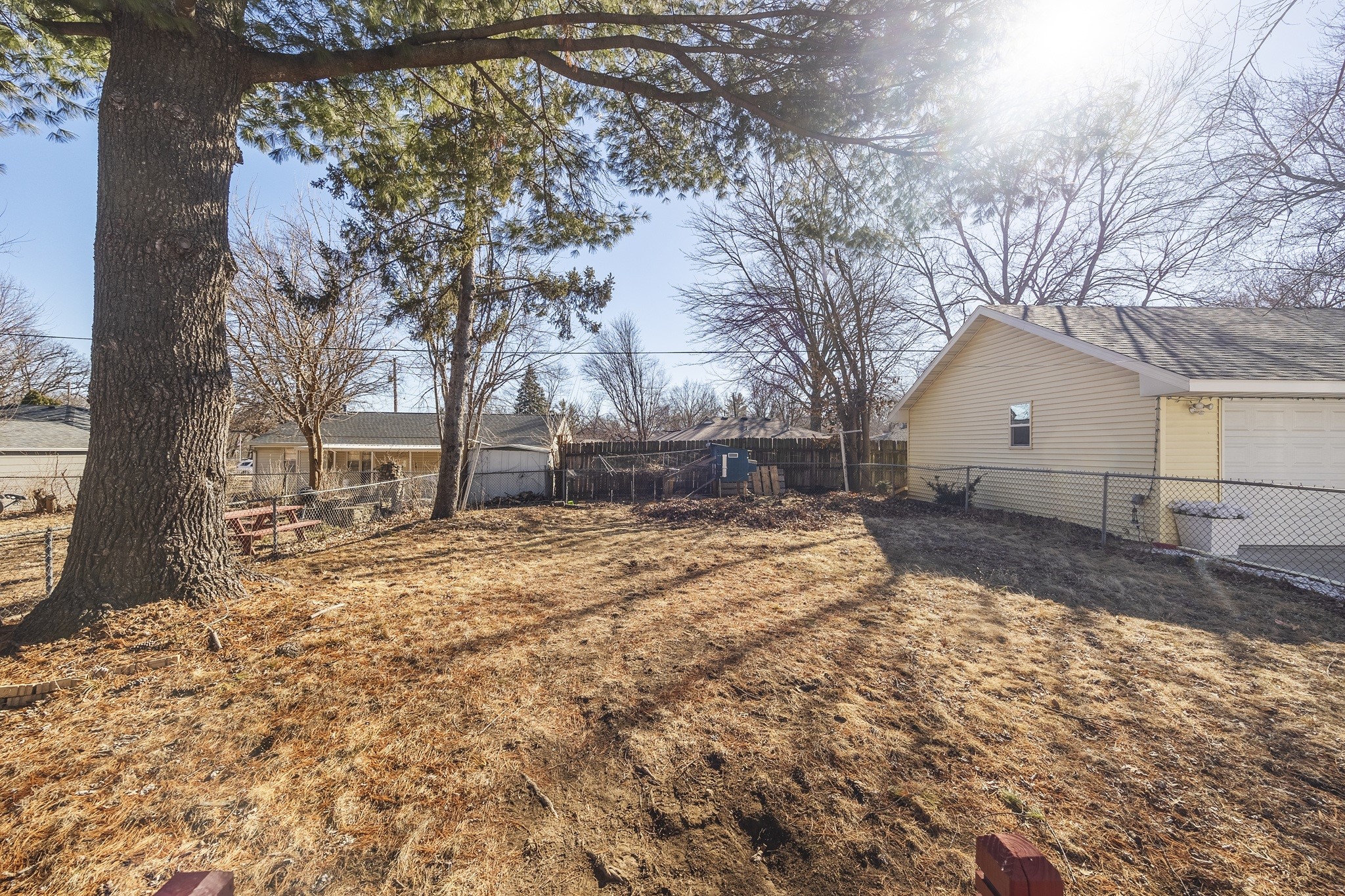 2814 Hickman Road