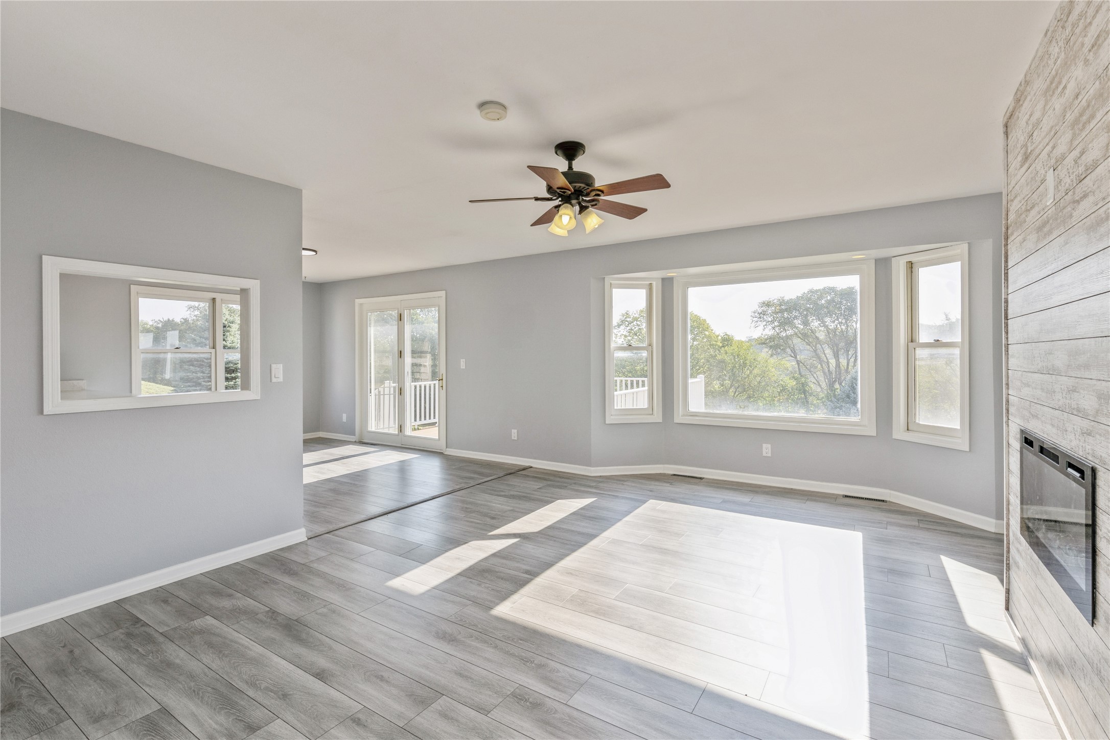 2923 N John Wayne Drive