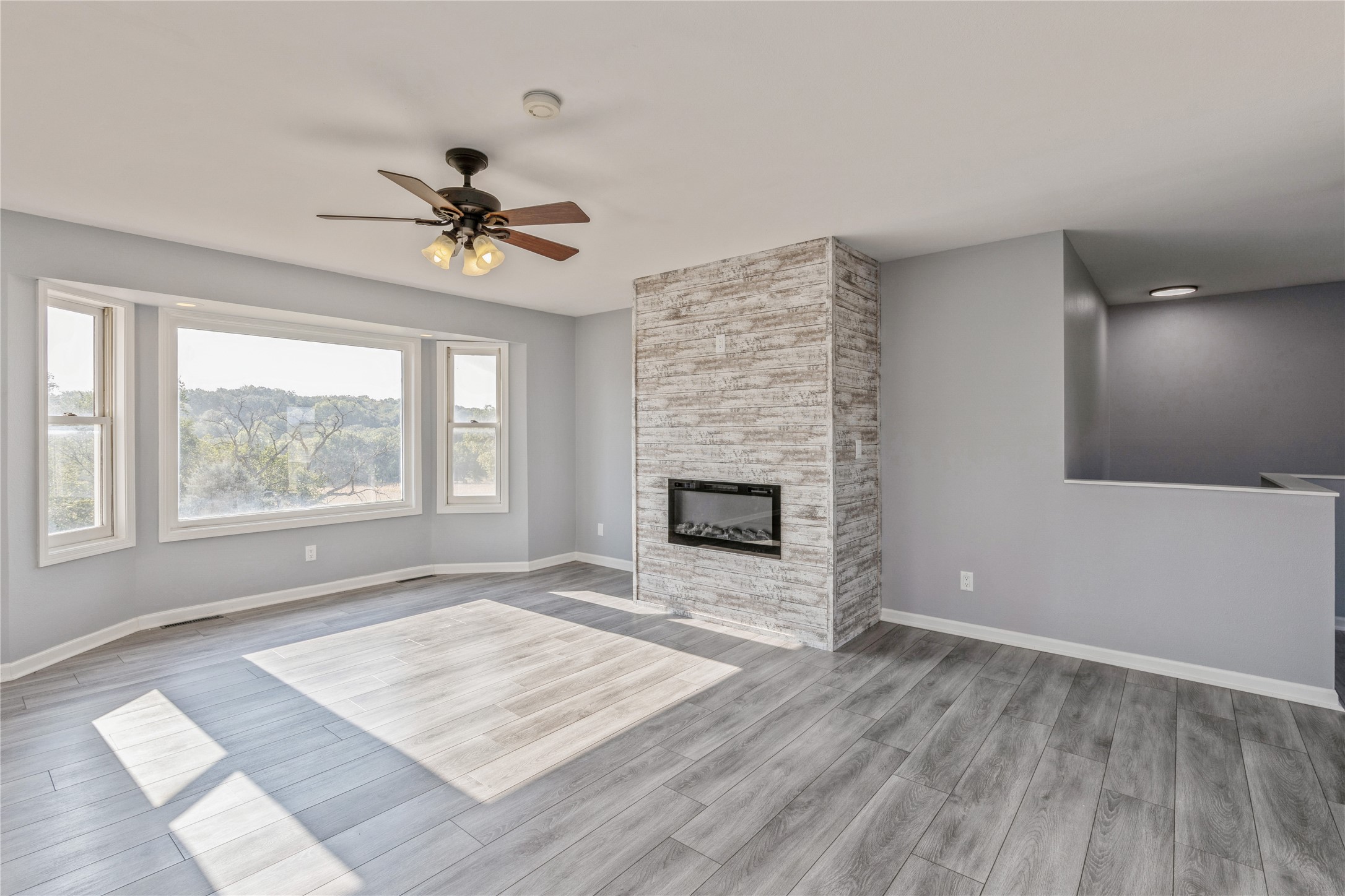 2923 N John Wayne Drive