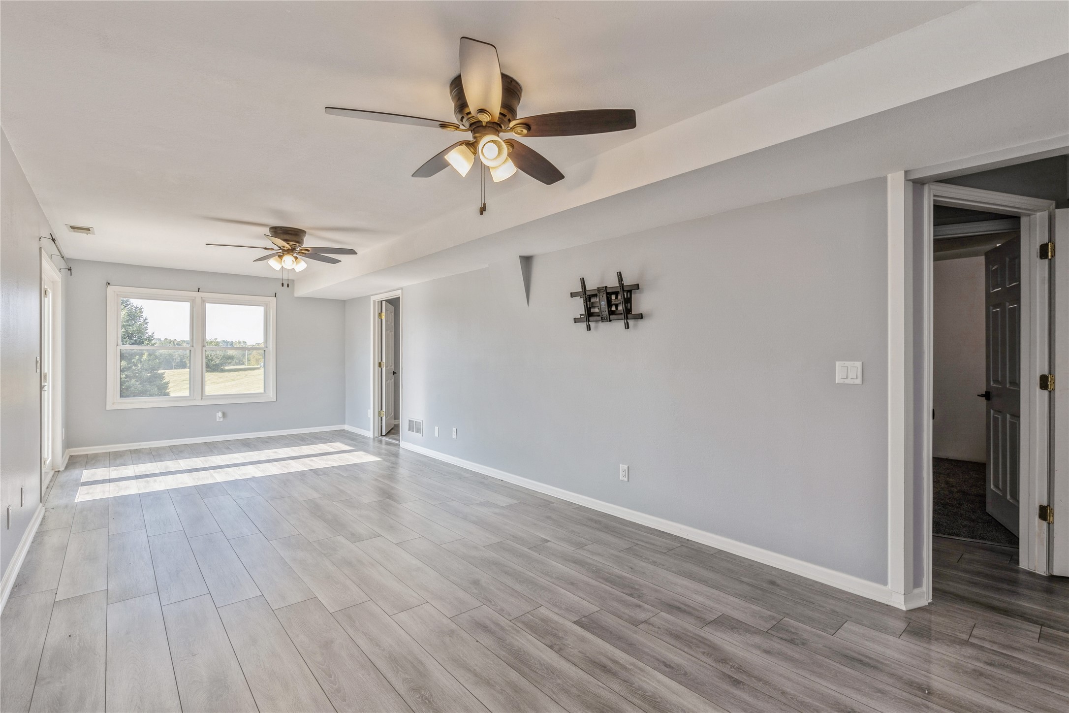 2923 N John Wayne Drive