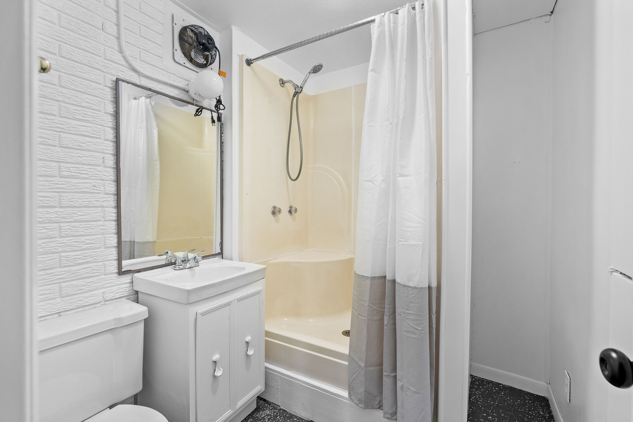 230 S Pleasant Hill Boulevard