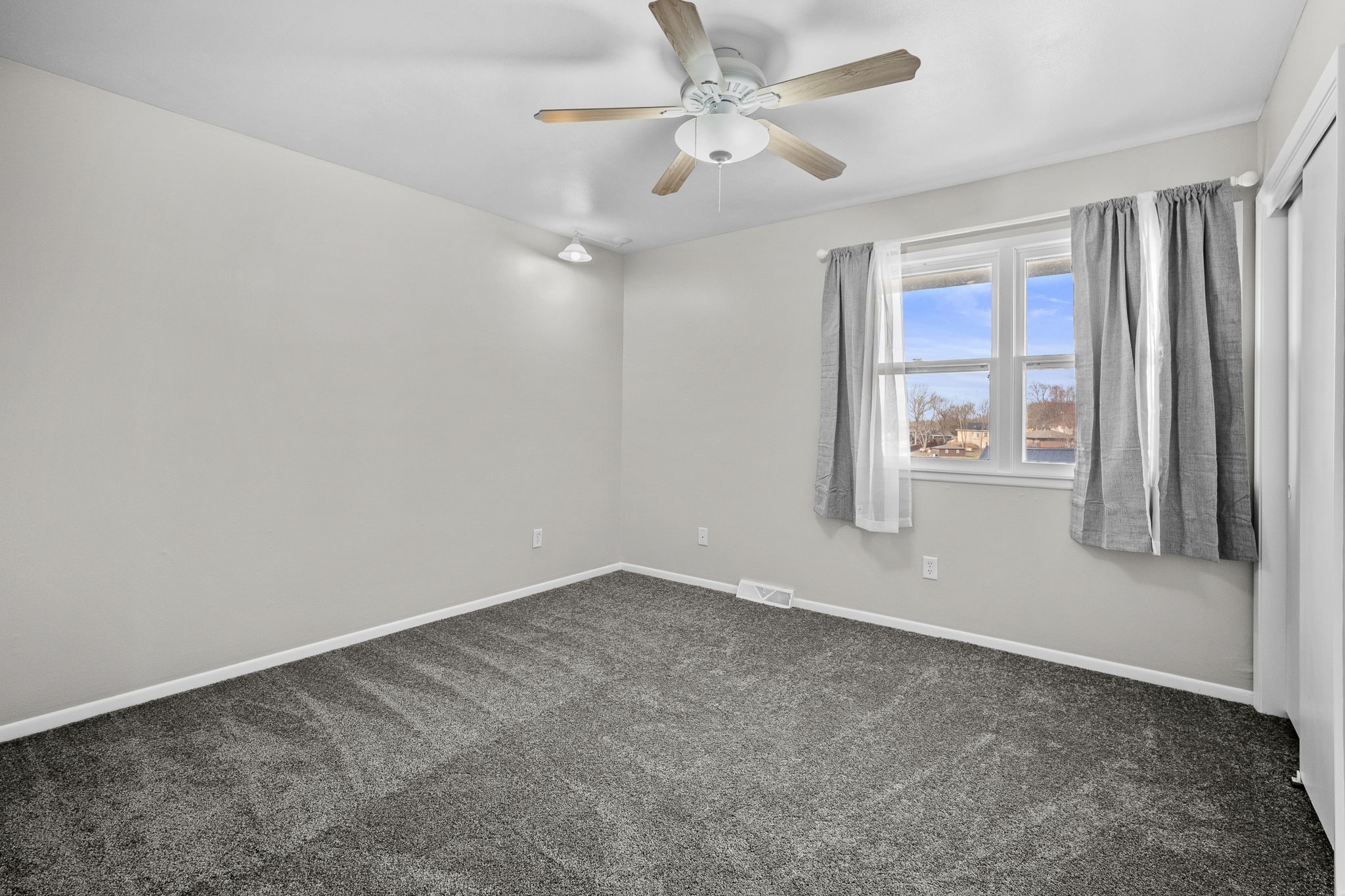 230 S Pleasant Hill Boulevard