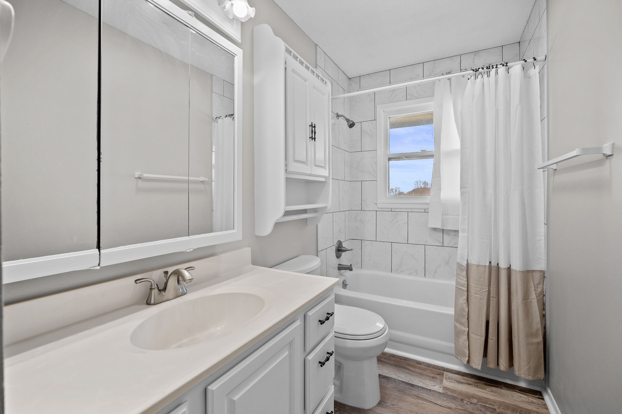 230 S Pleasant Hill Boulevard