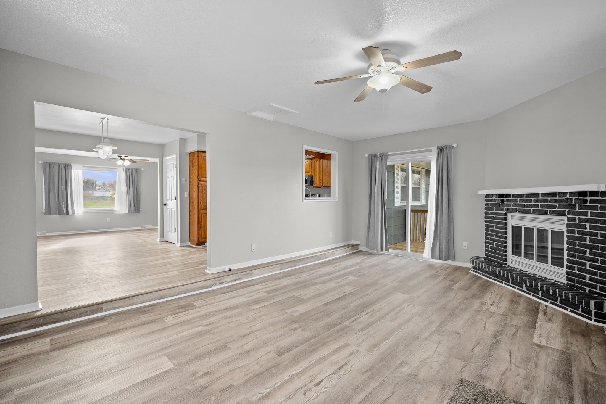 230 S Pleasant Hill Boulevard