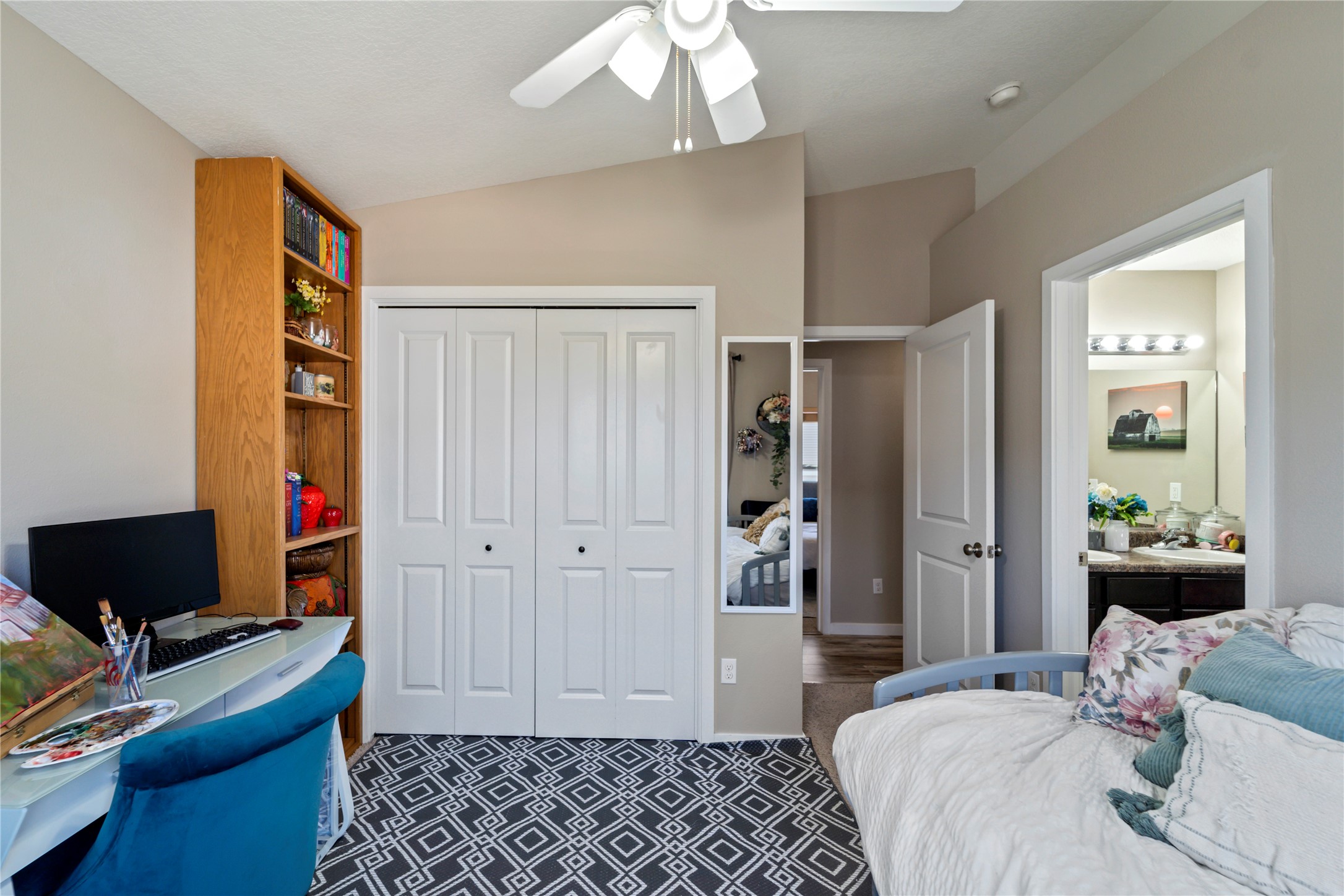 301 SE 11th Street 807