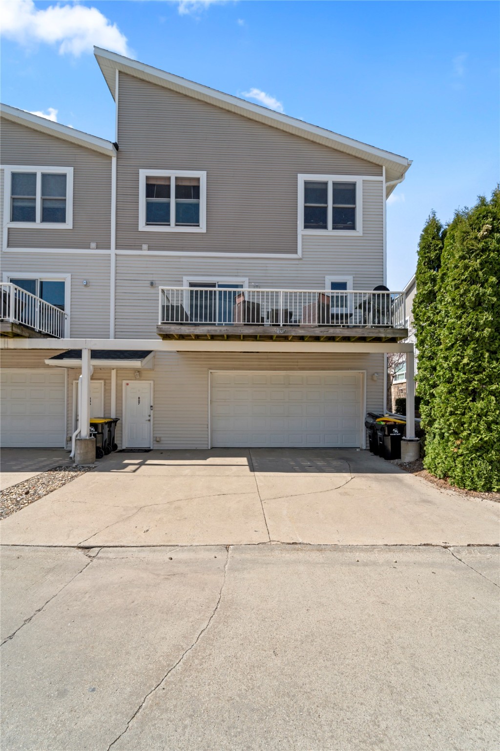 301 SE 11th Street 807
