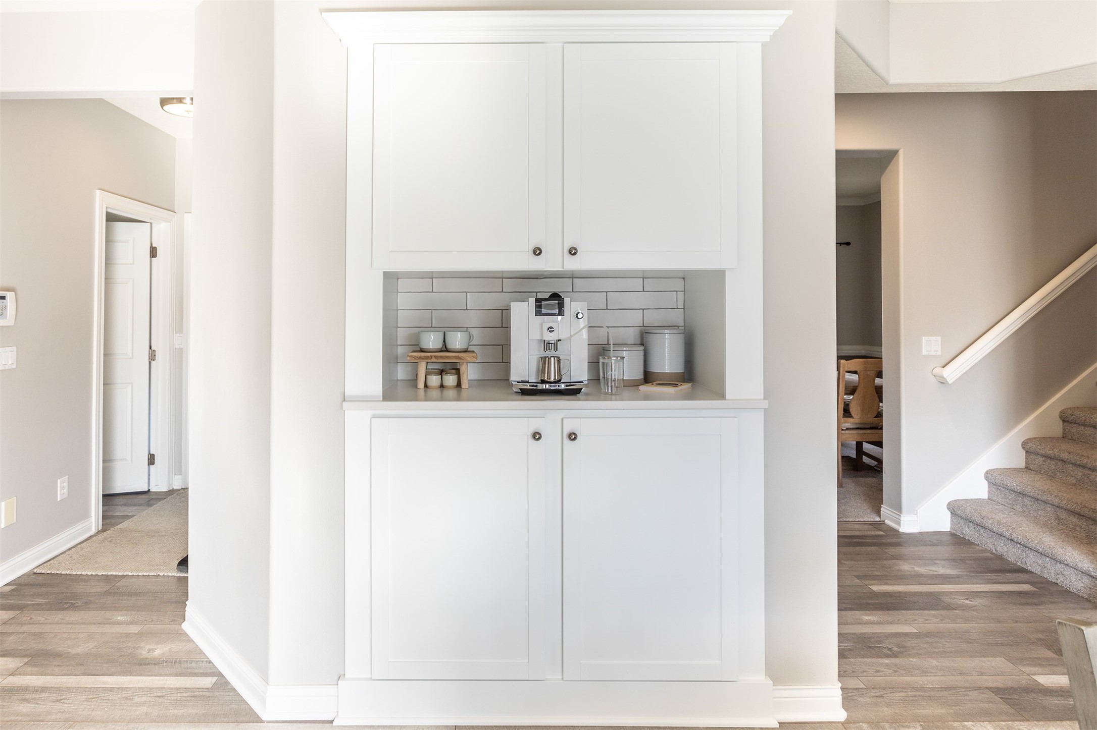 800 SE Plumwood Lane