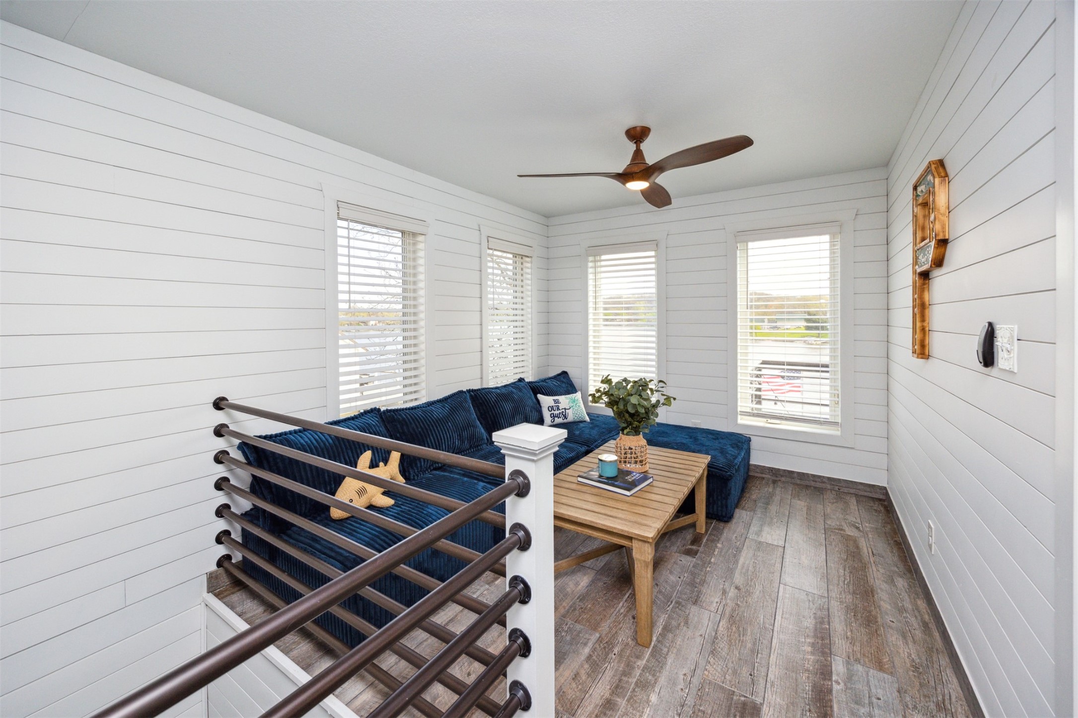 8350 Lakeshore Drive