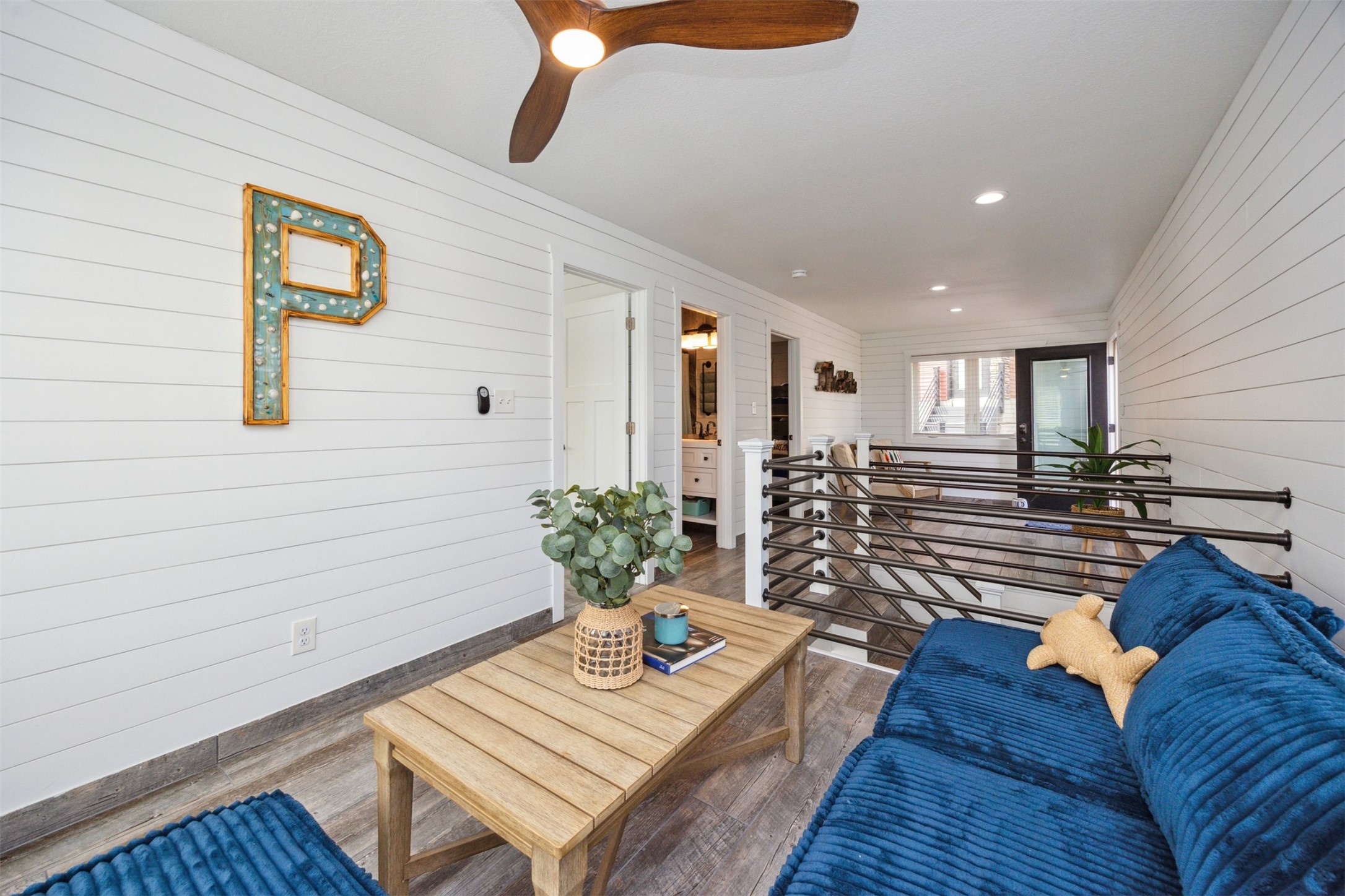 8350 Lakeshore Drive