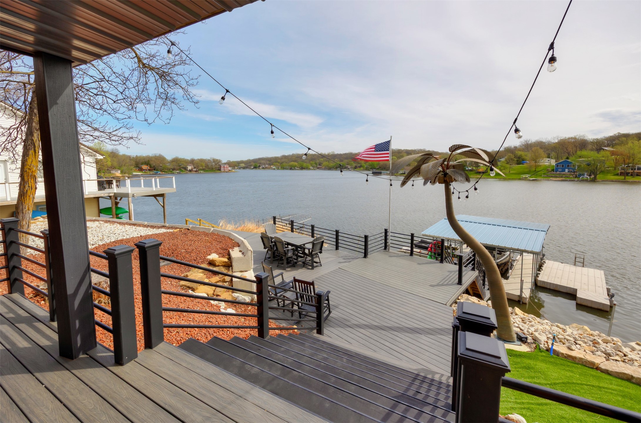 8350 Lakeshore Drive