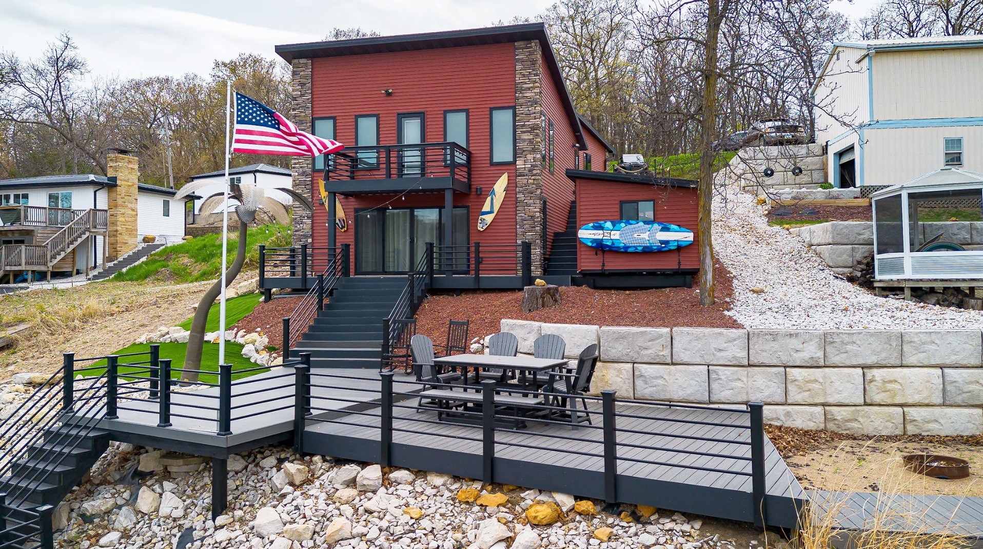 8350 Lakeshore Drive