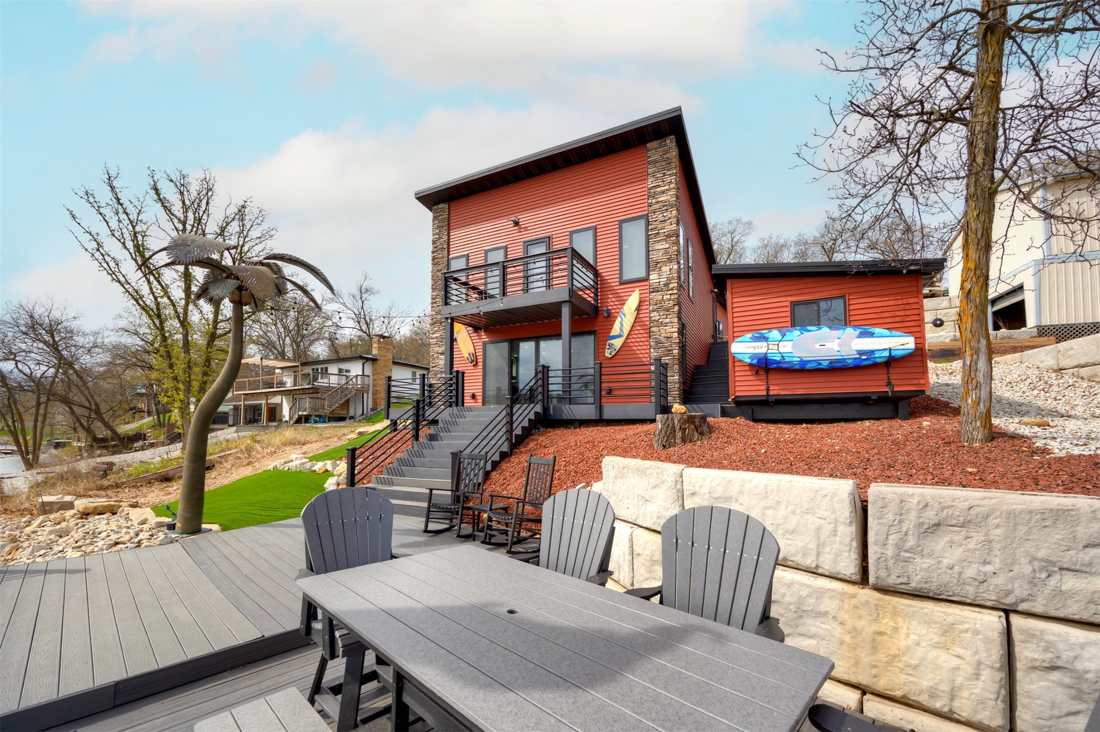 8350 Lakeshore Drive