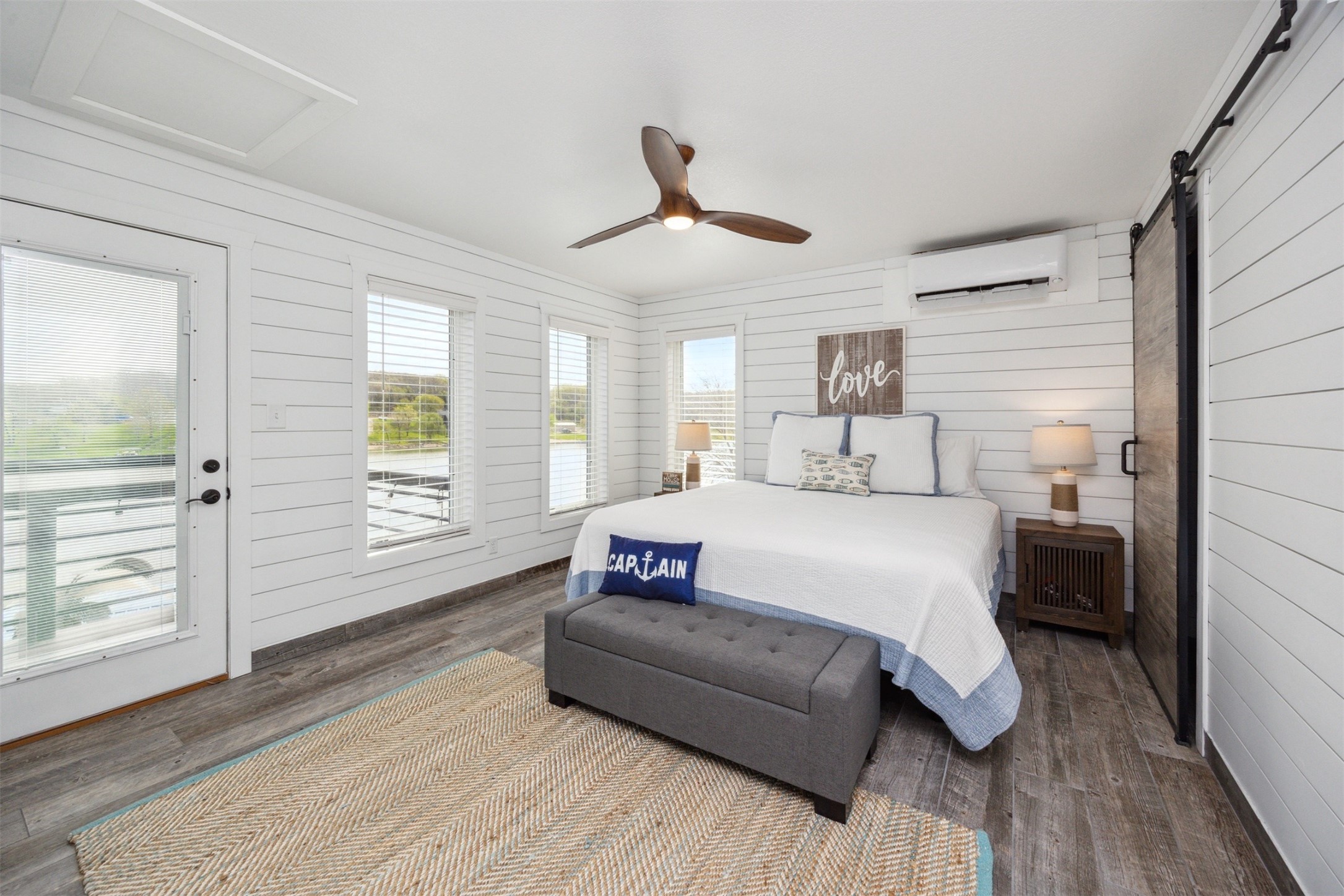 8350 Lakeshore Drive