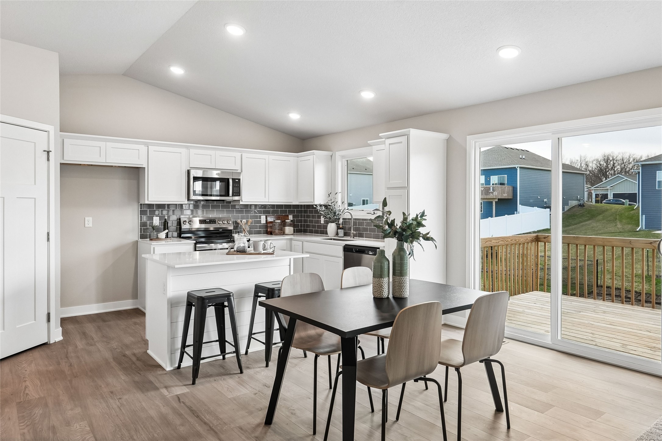 25088 Bluebird Circle