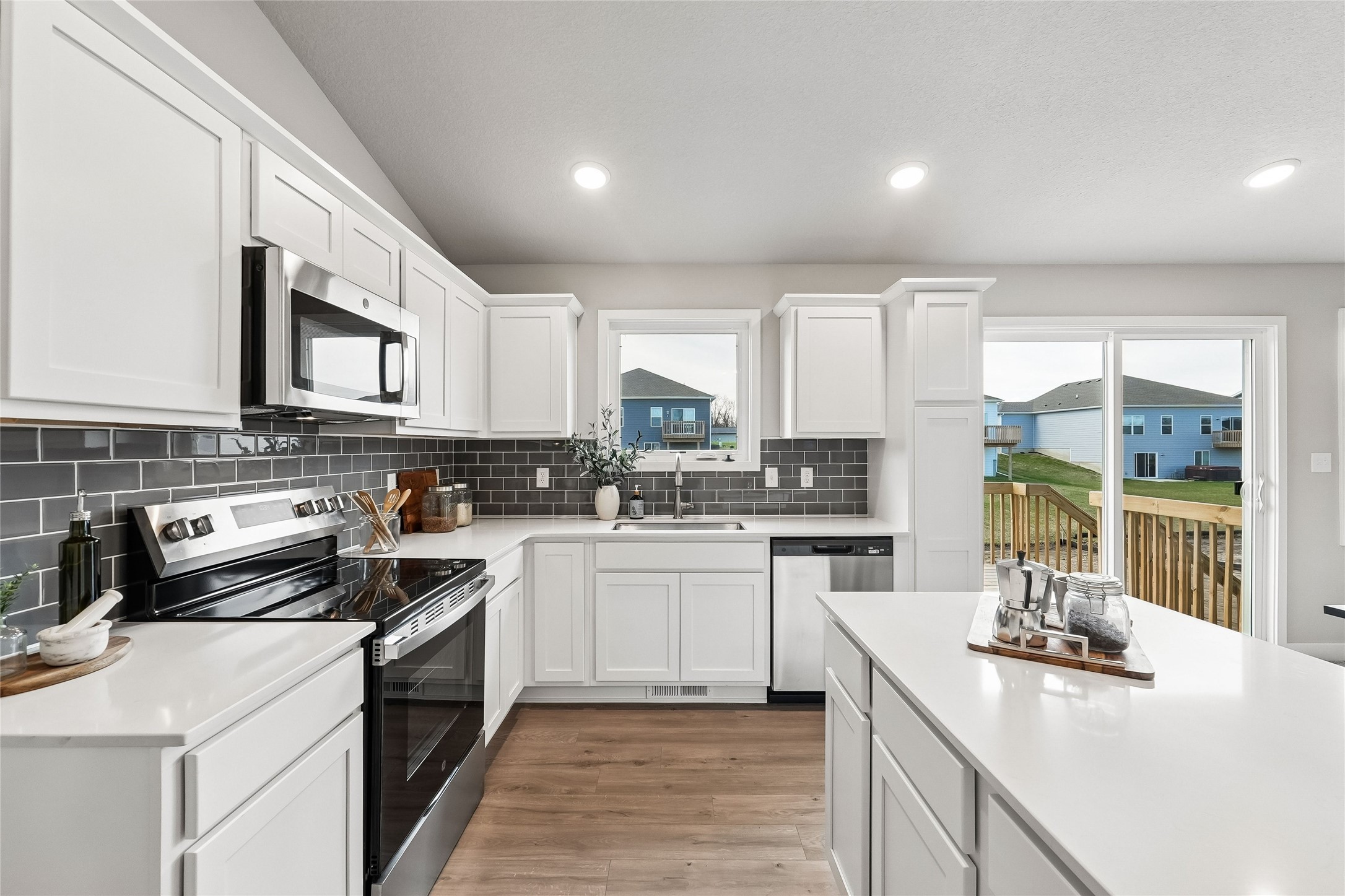 25088 Bluebird Circle