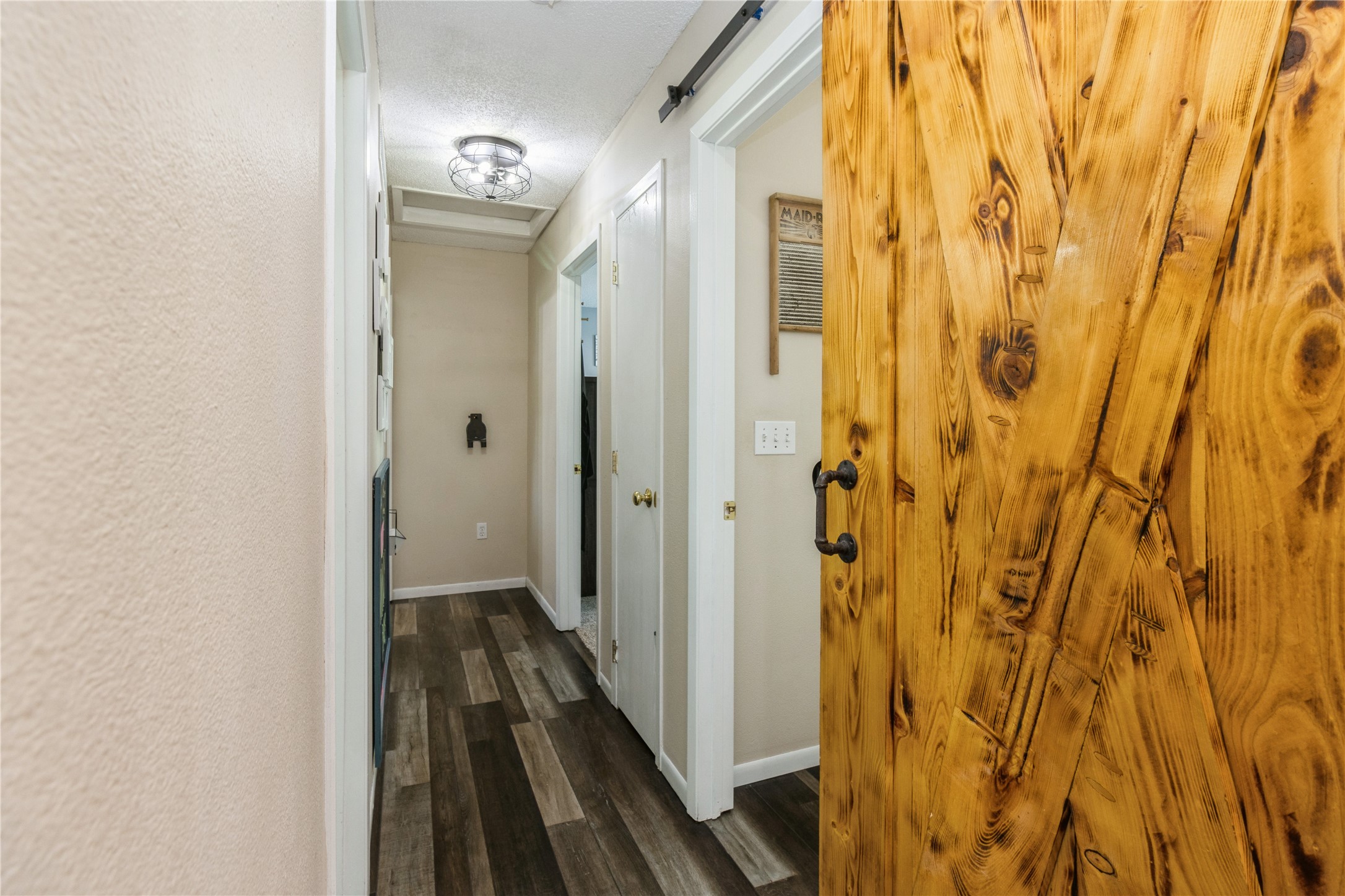 302 W 18th Place