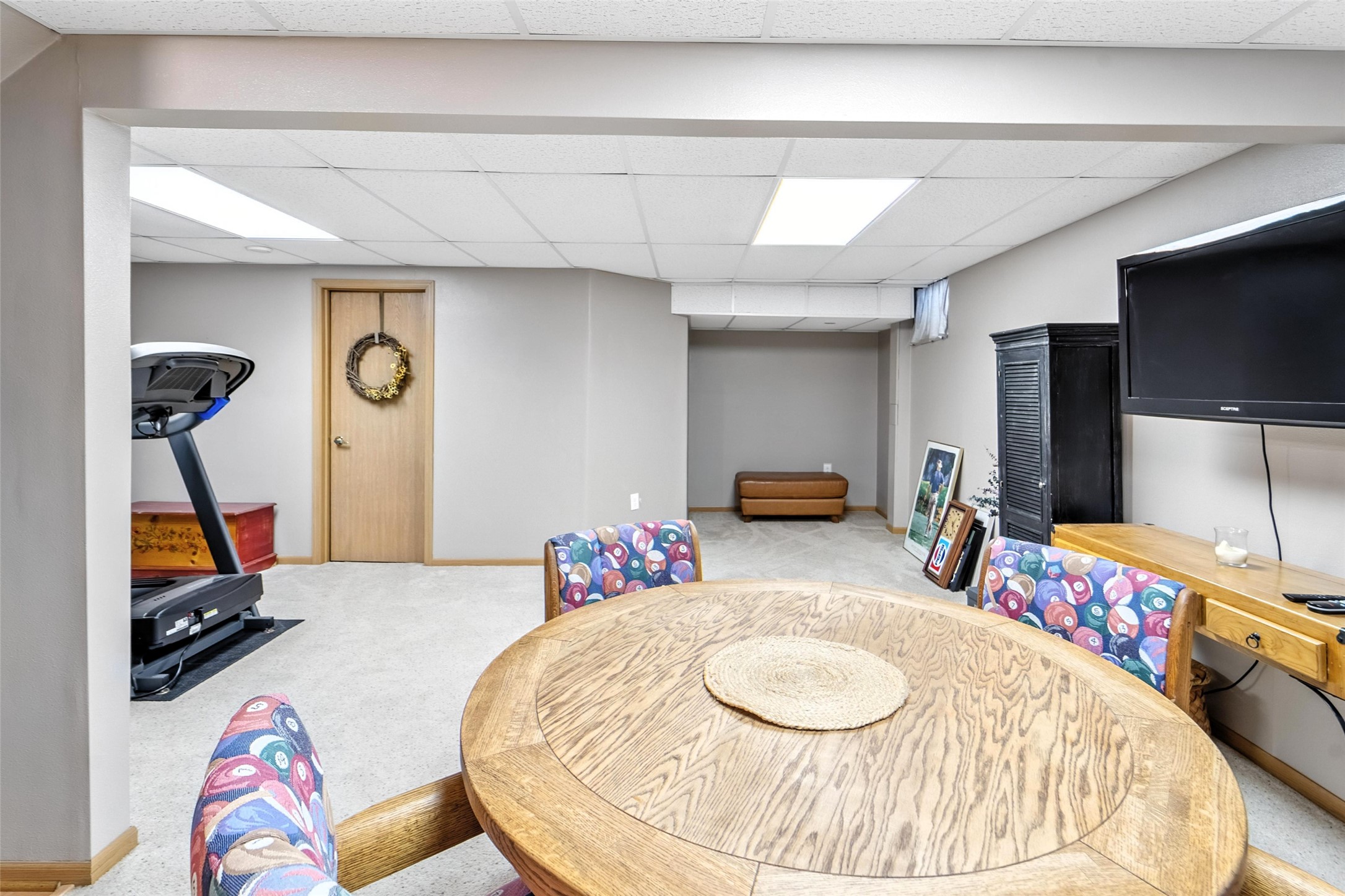 555 SE Laurel Street 24