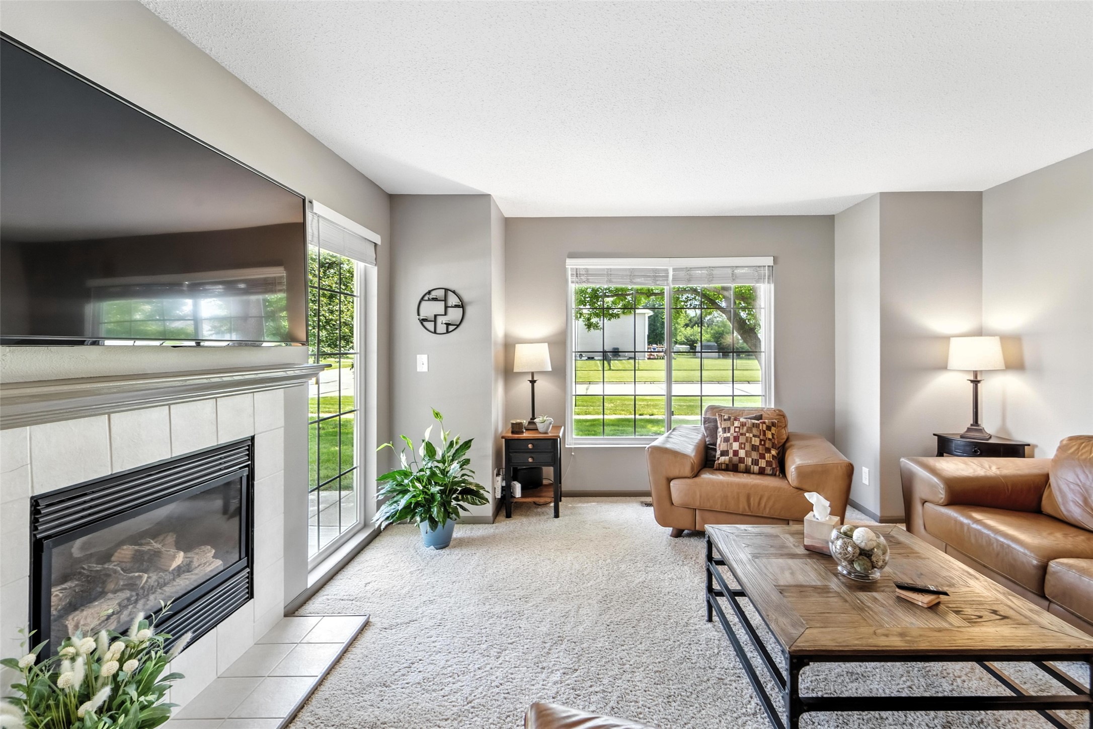 555 SE Laurel Street 24