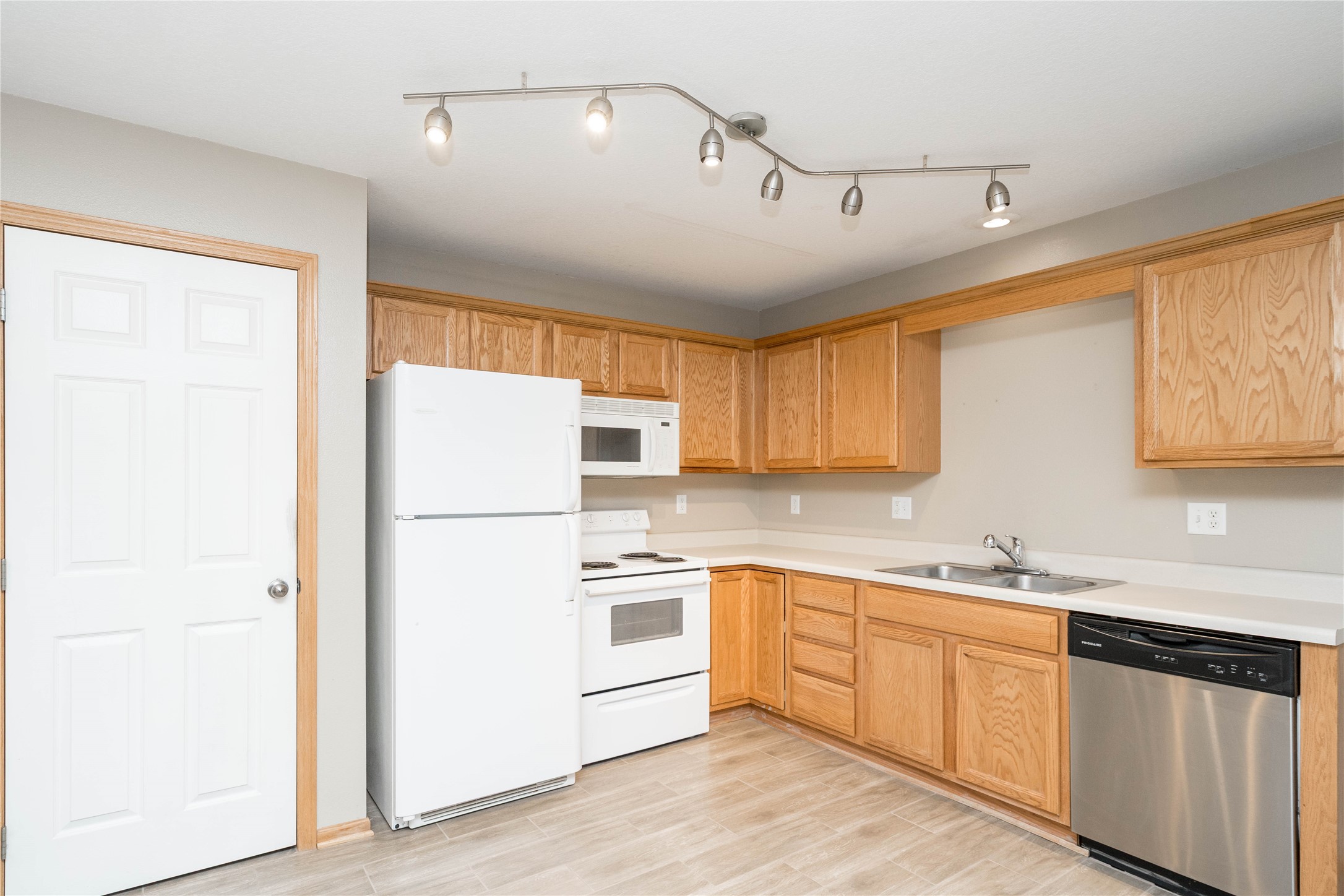8302 Westown Parkway 10008