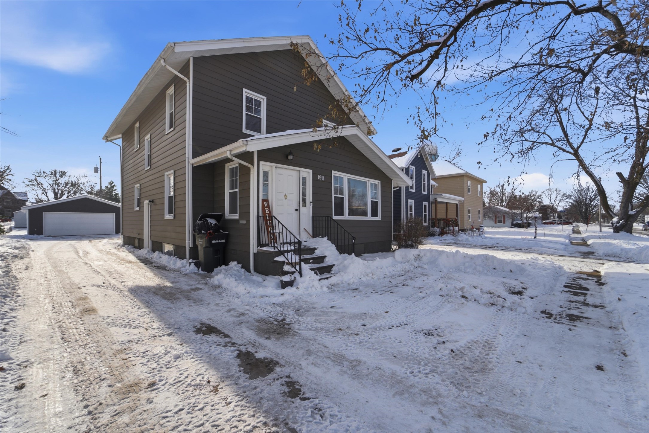 1911 Lucinda Street