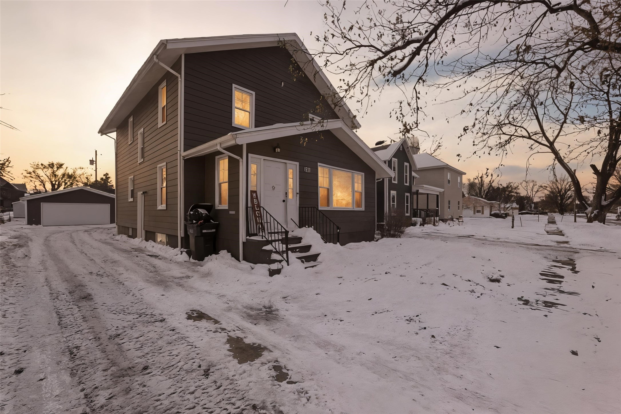1911 Lucinda Street
