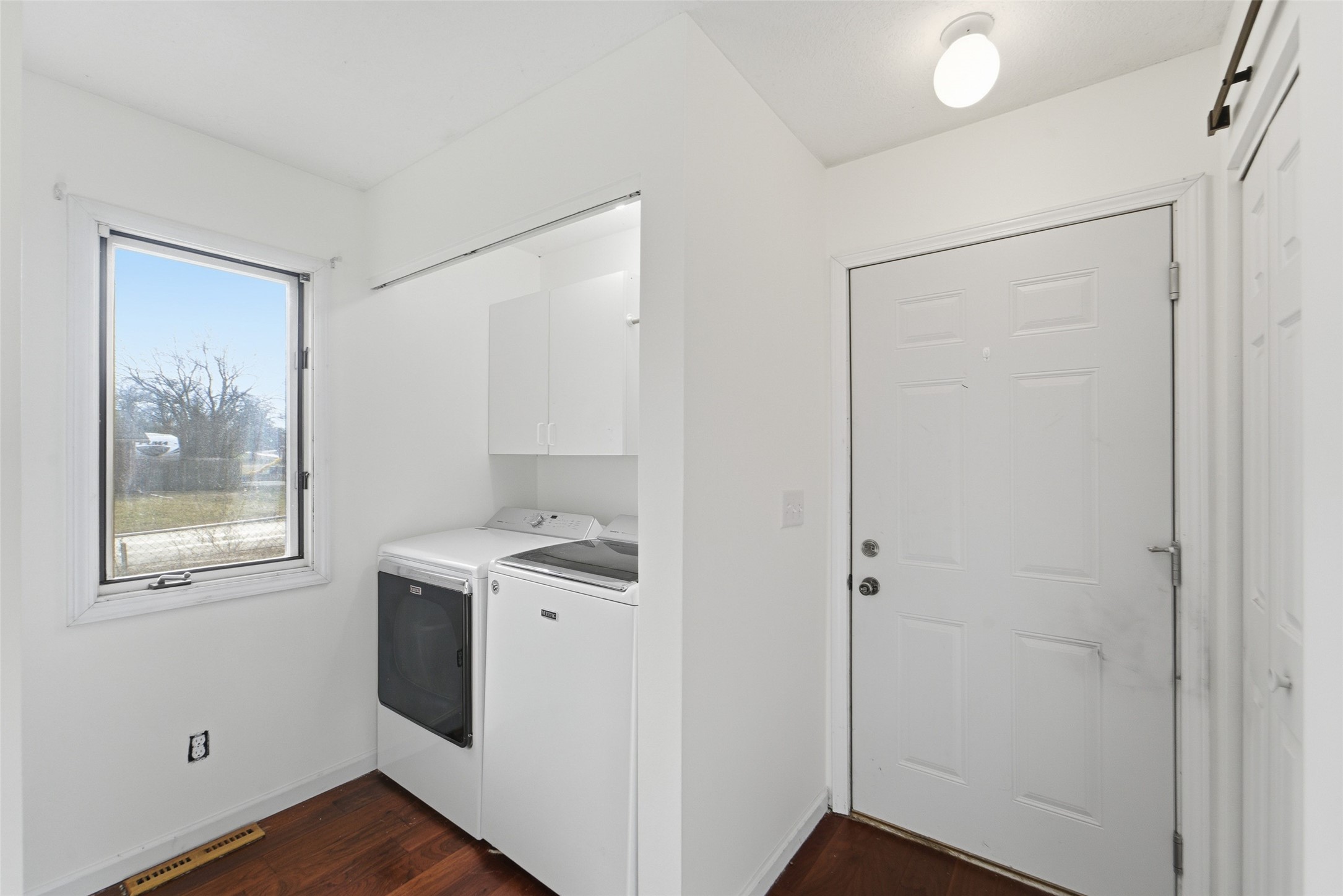 201 Oakridge Drive