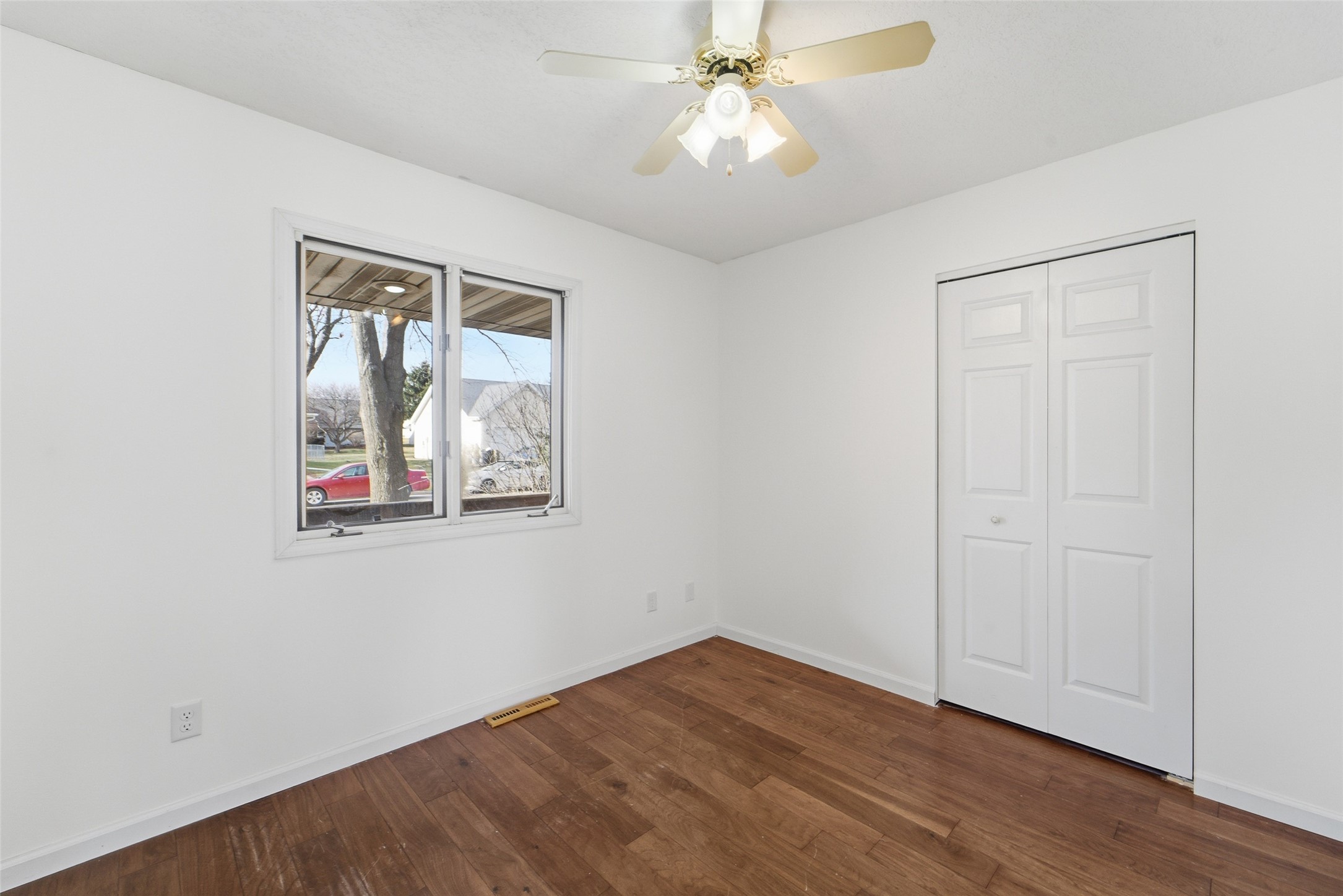 201 Oakridge Drive