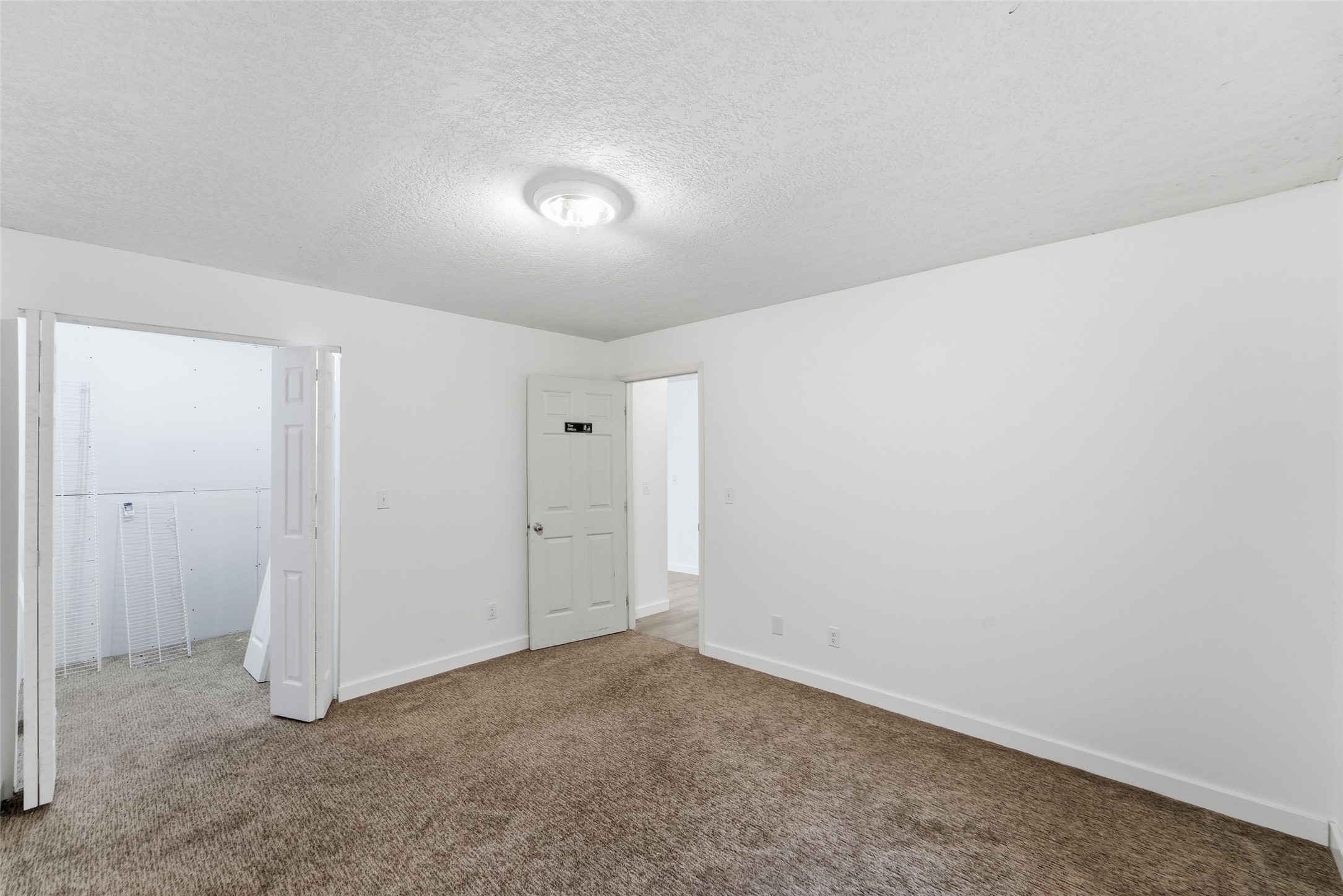 201 Oakridge Drive