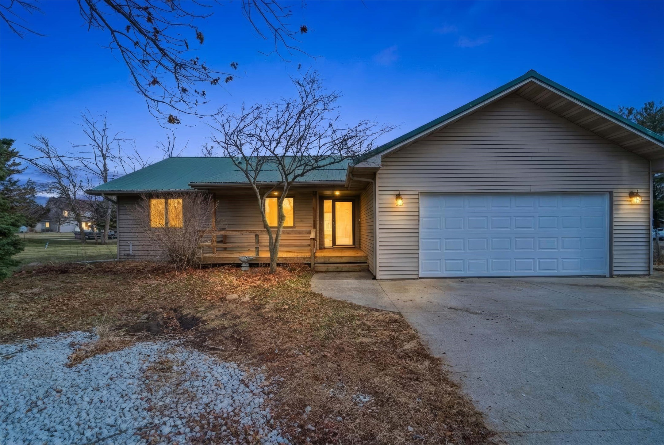 201 Oakridge Drive