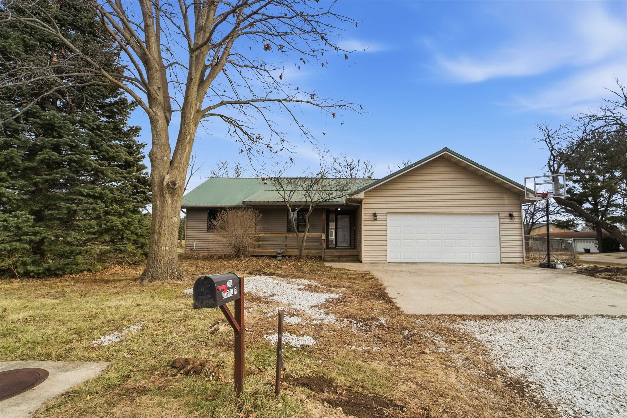 201 Oakridge Drive