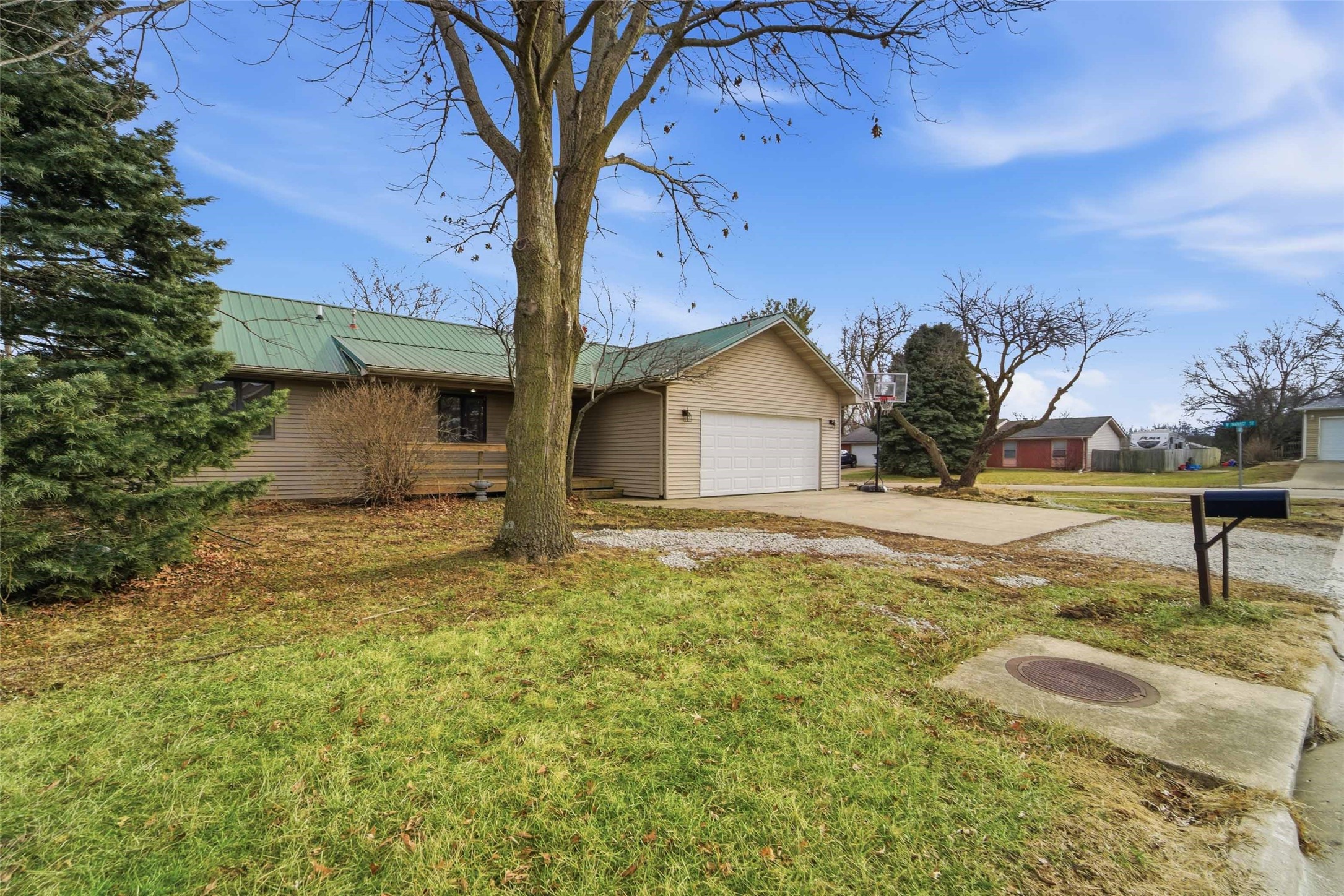 201 Oakridge Drive