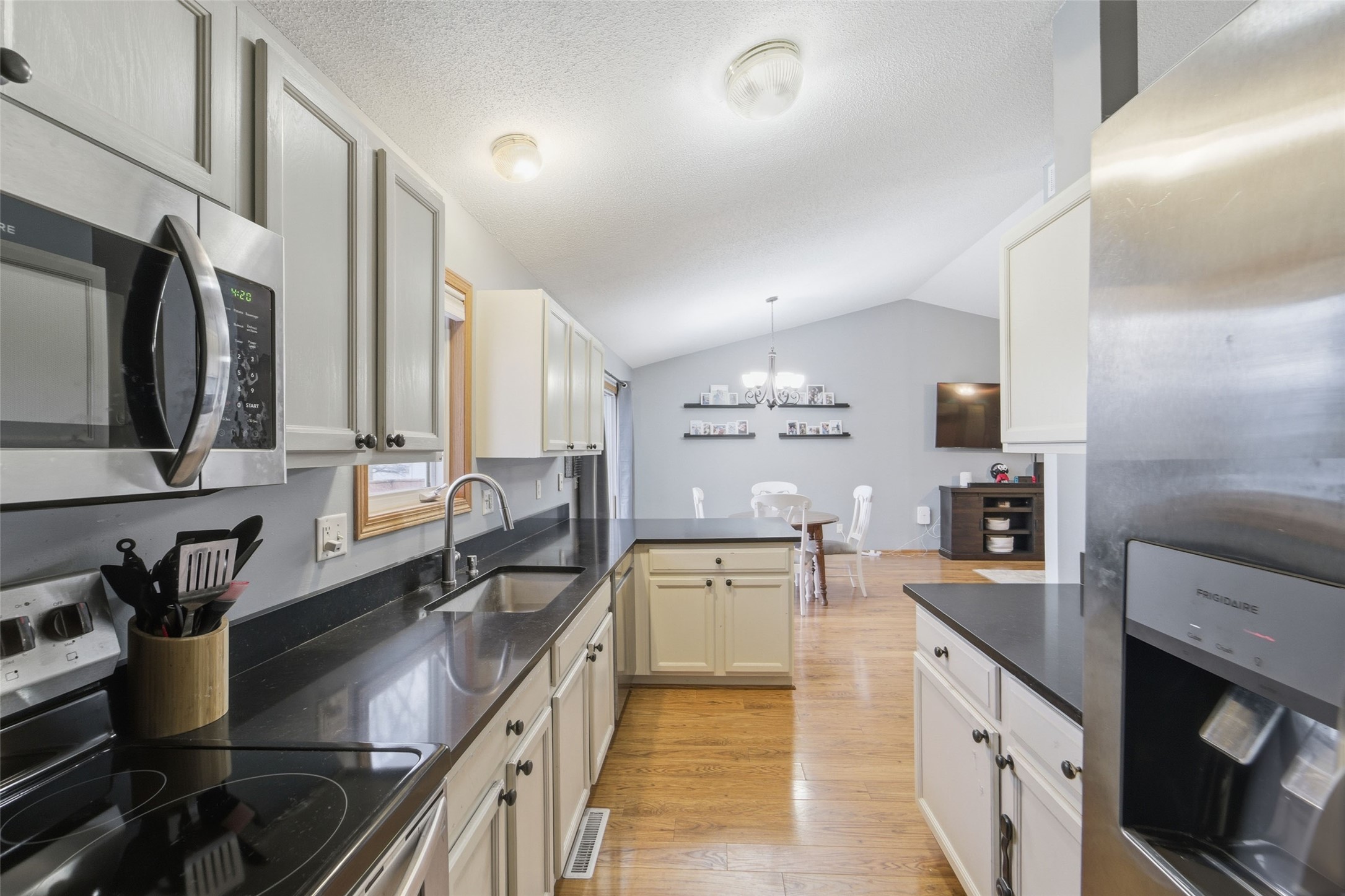 313 SE 30th Street