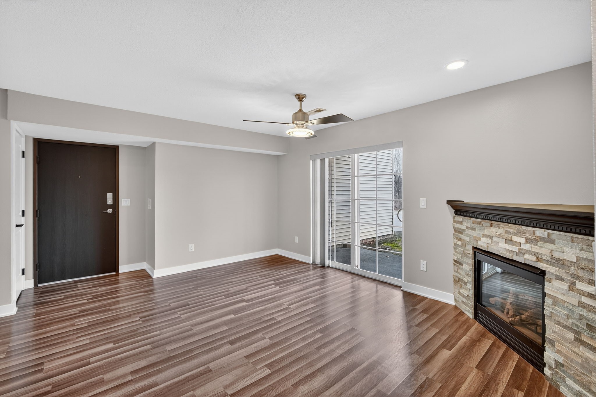 5916 Sutton Place 3