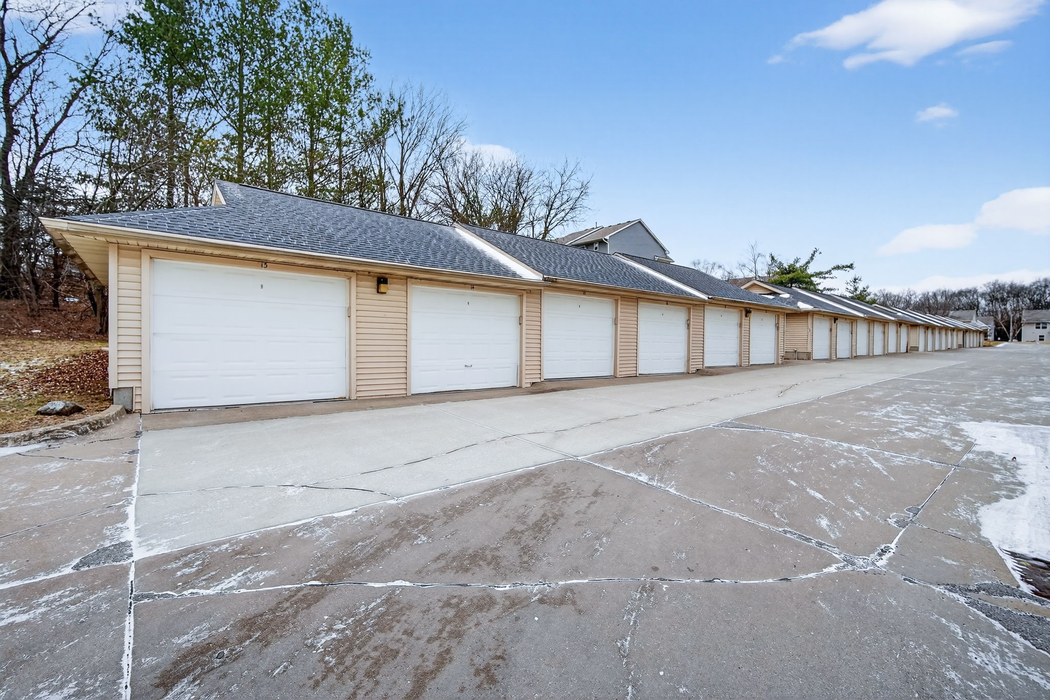 5916 Sutton Place 3