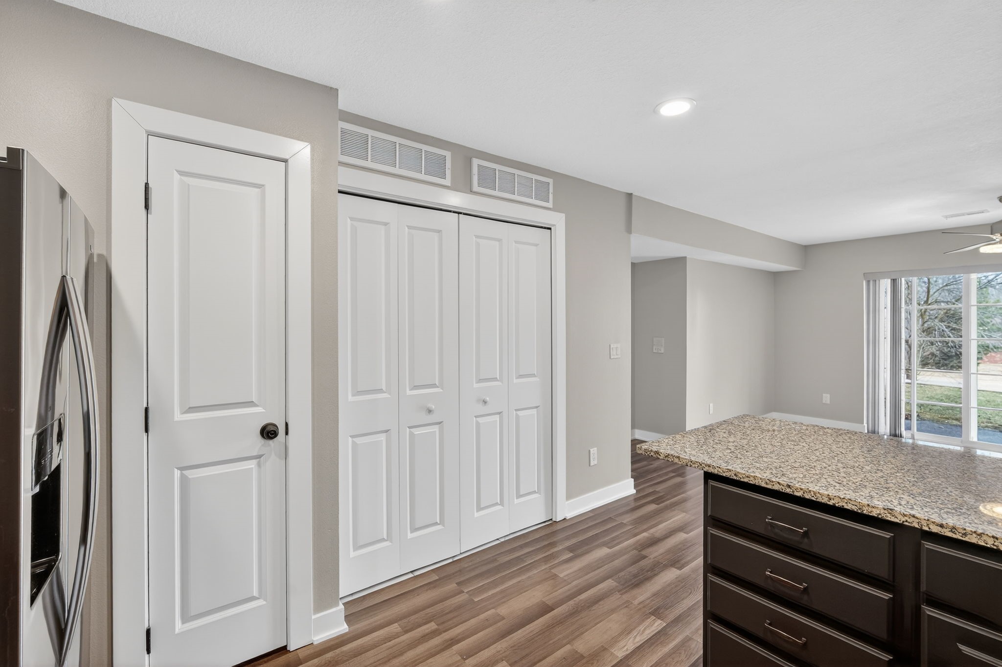 5916 Sutton Place 3